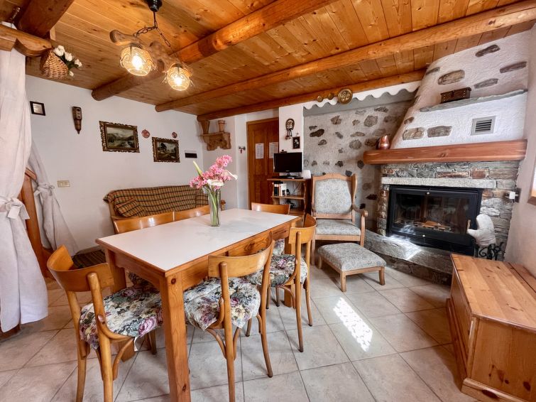 Search and Stay destination Provincia di Sondrio, Lombardia - Italy from AU$ 177. Maria