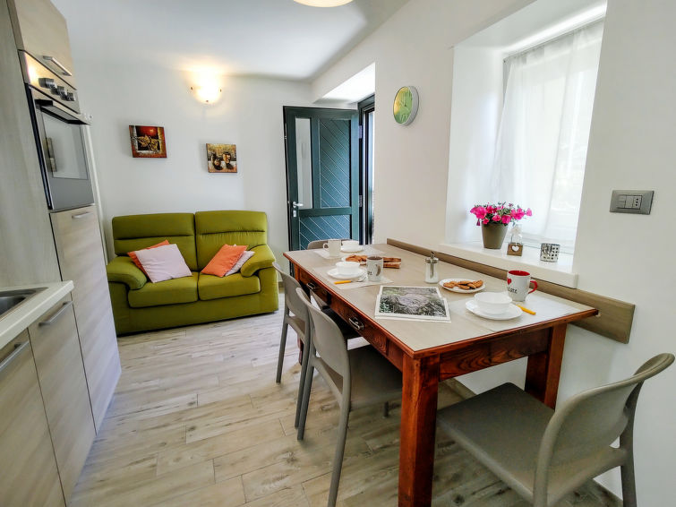 Search and Stay destination Novate Mezzola, Lombardia - Italy from AU$ 230. Nonni