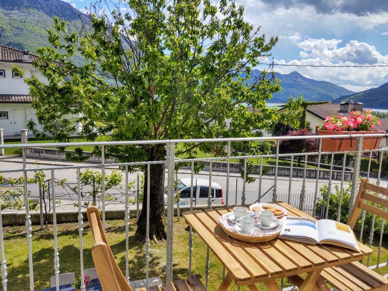 Search and Stay destination Novate Mezzola, Lombardia - Italy from AU$ 190. Gruf