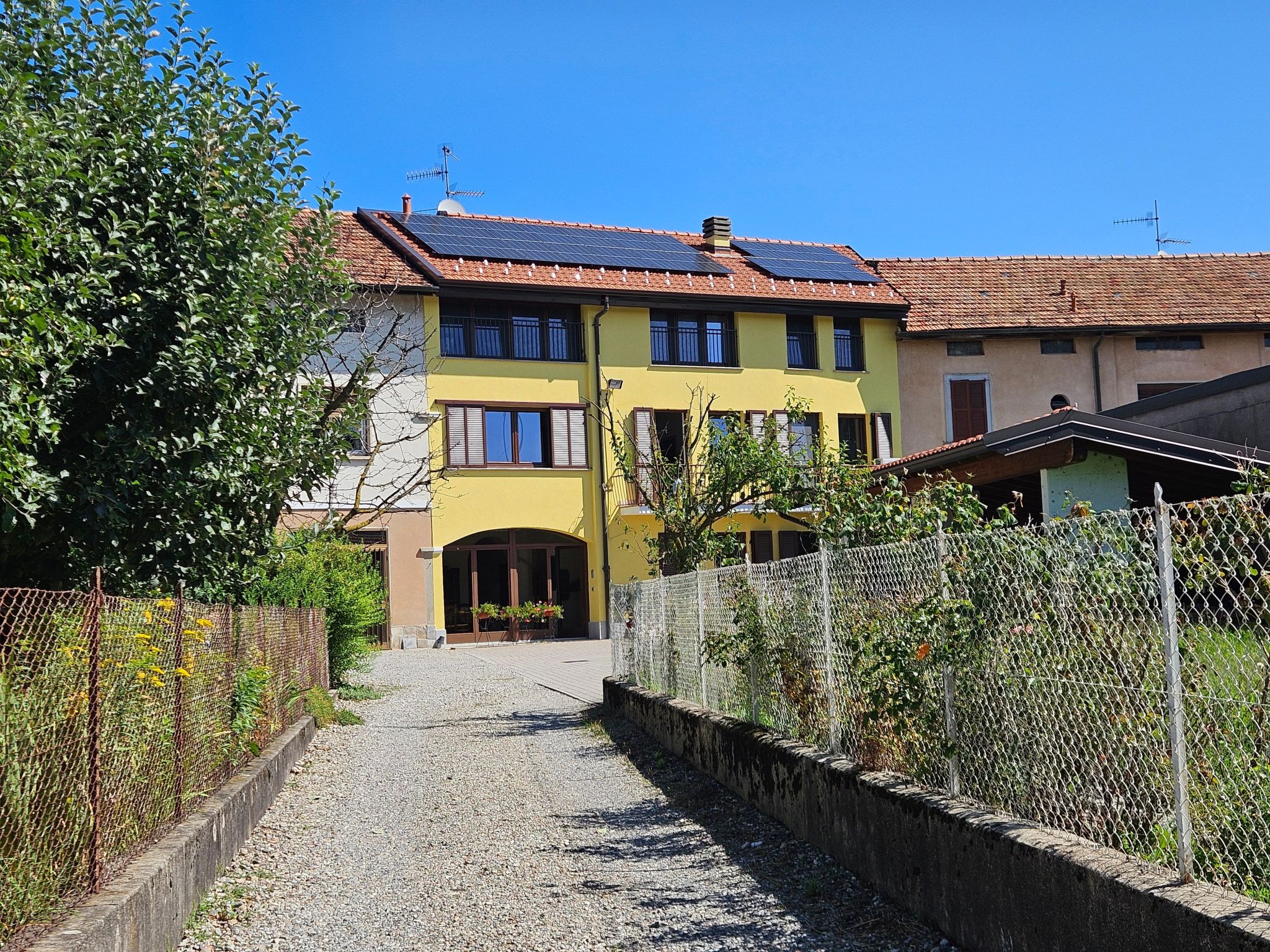 Zwischen Seen und Hügeln in Pina by Holiday World — House (5 of 28)