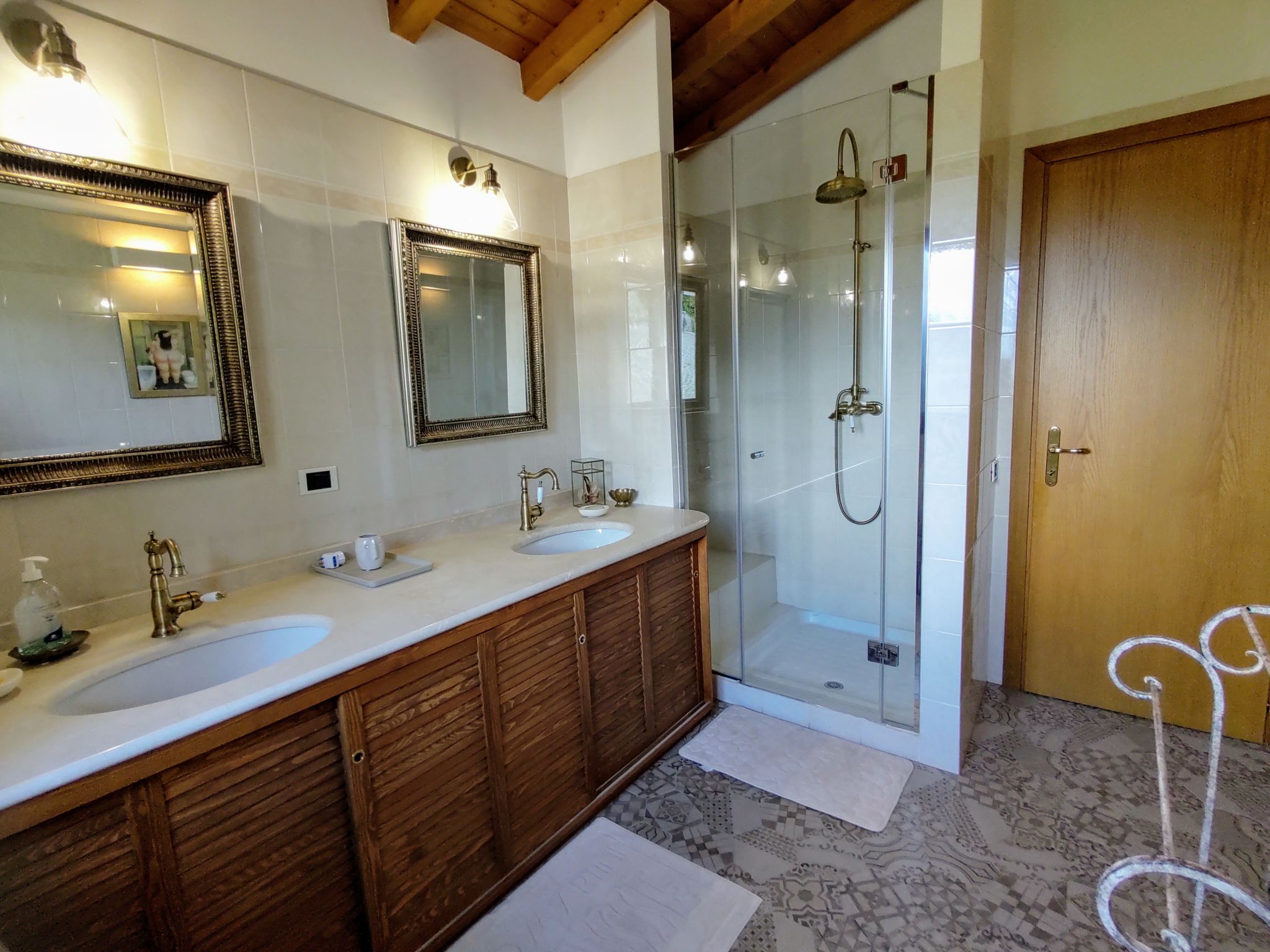 Maison Villa Massimo – Salle de bains, photo 29 sur 60
