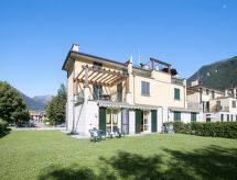 Deluxe Apartment Village