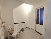 Apartment Cris House