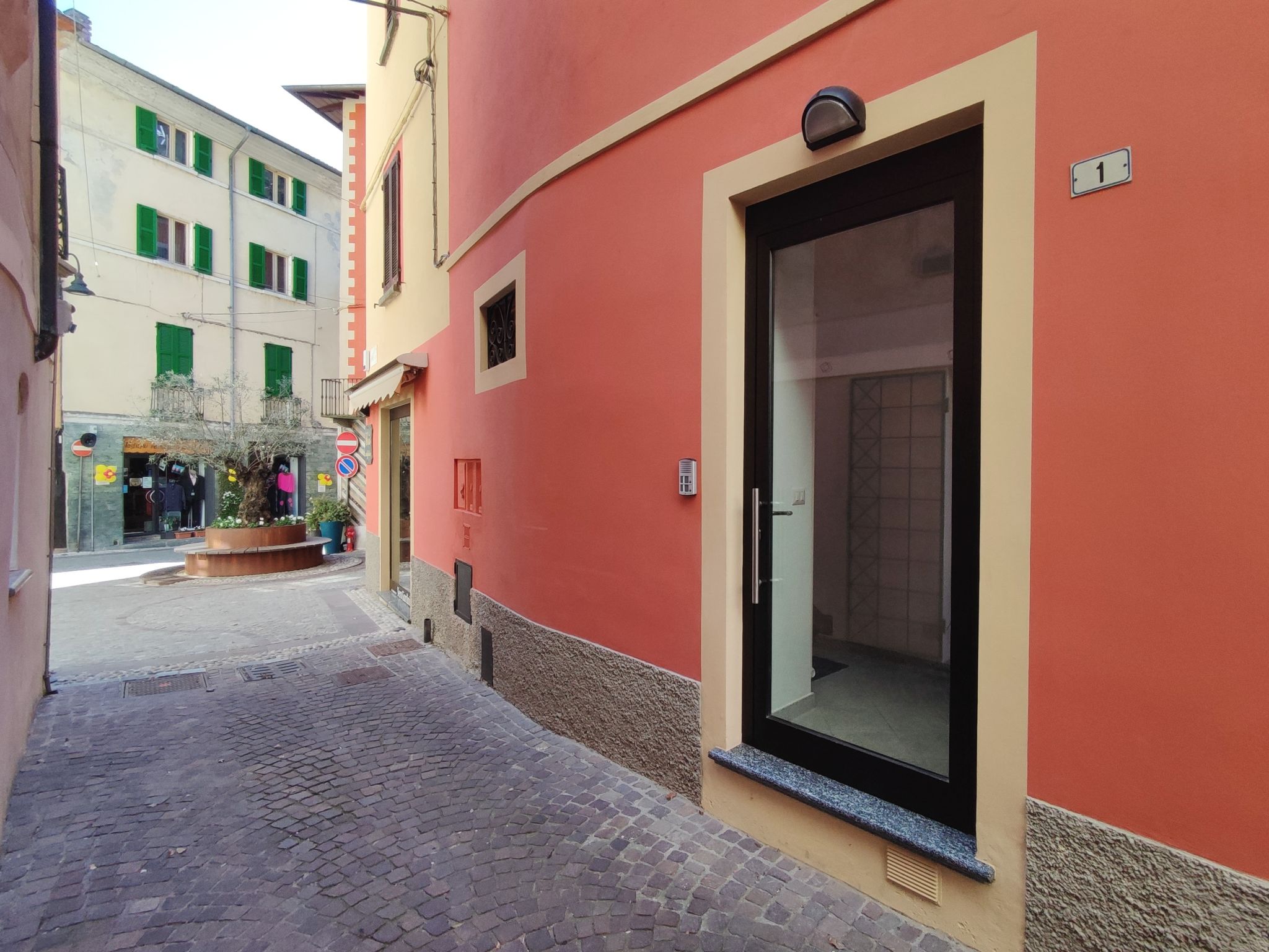 Photo of Cris House