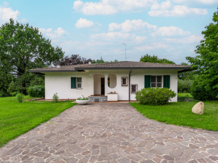 Search and Stay destination Province of Como, Lombardy - Italy from AU$ 444. Emilia