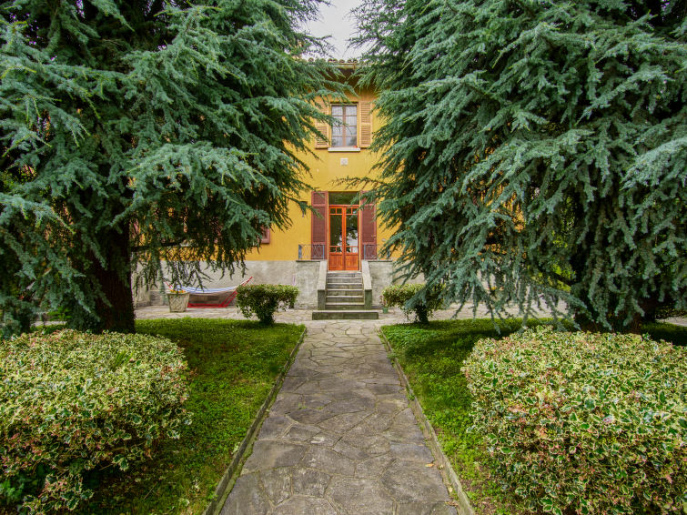 Search and Stay destination Tavernerio, Lombardia - Italy from AU$ 395. Clotilde