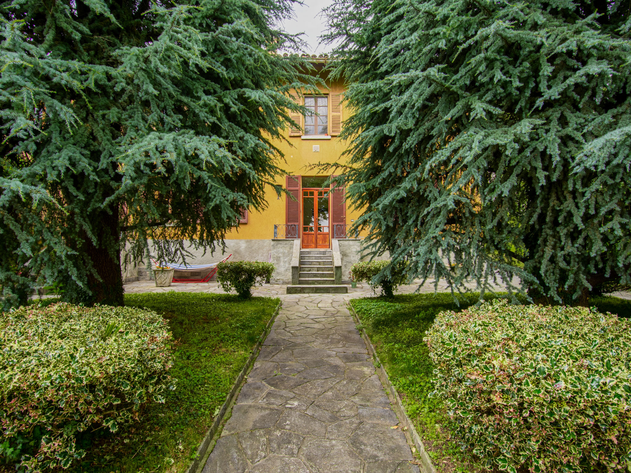 Ferienhaus mit umzäuntem Garten in Como (Italien) und 1 Hund erlaubt