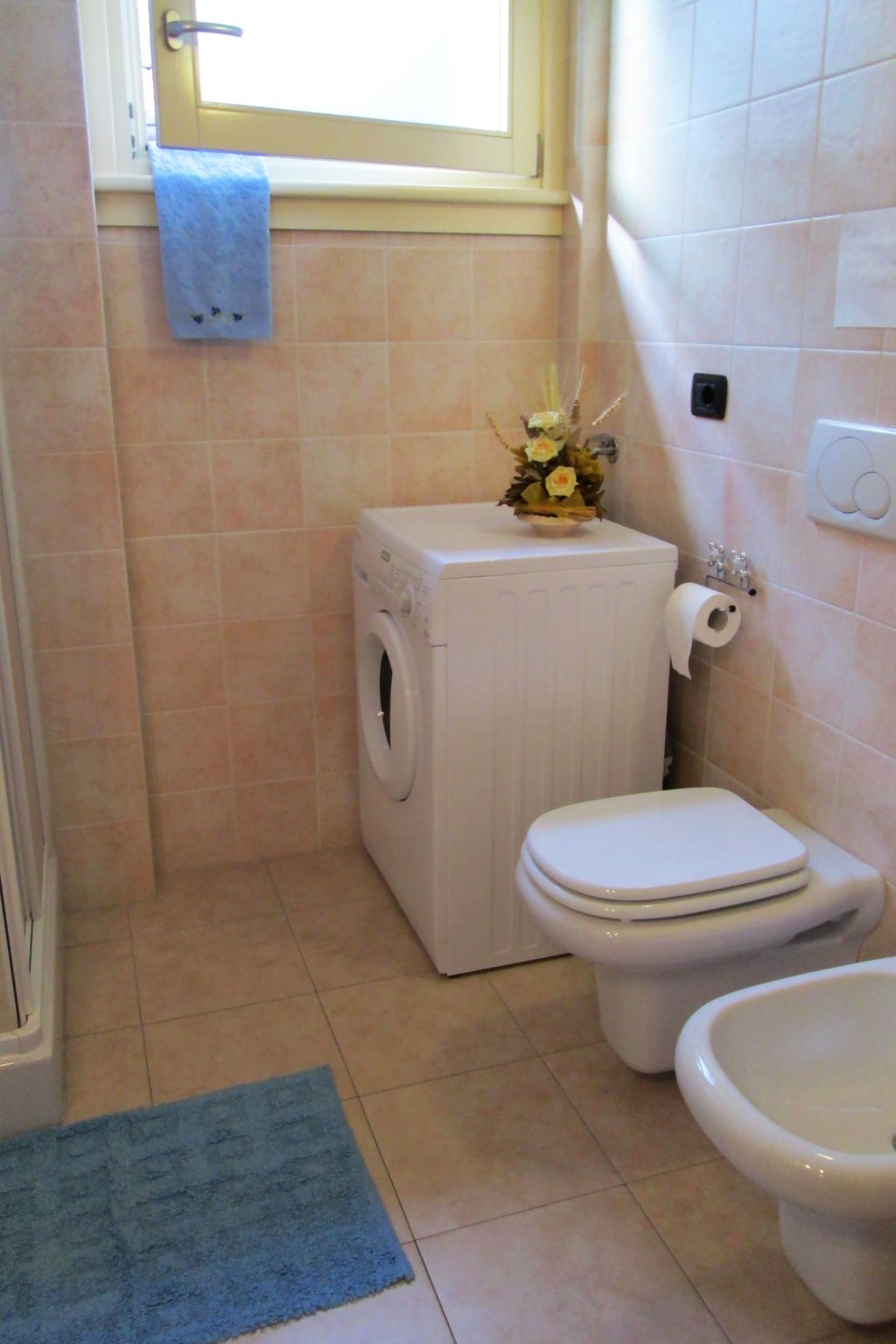 Photo of CasaKatty Zwei-Zimmer-Wohnung mit Balkon mit Seeblick