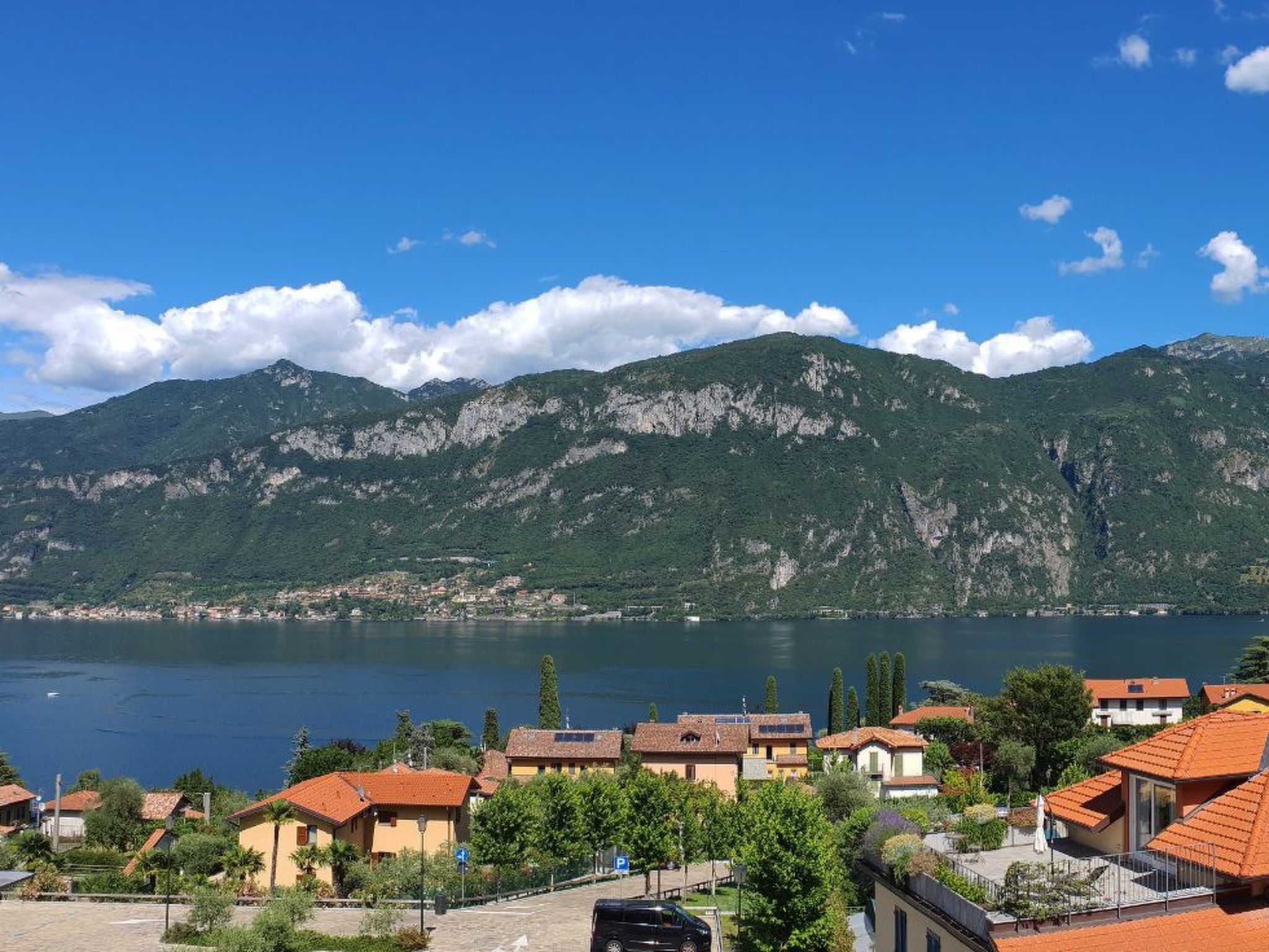 Photo of CasaKatty Zwei-Zimmer-Wohnung mit Balkon mit Seeblick