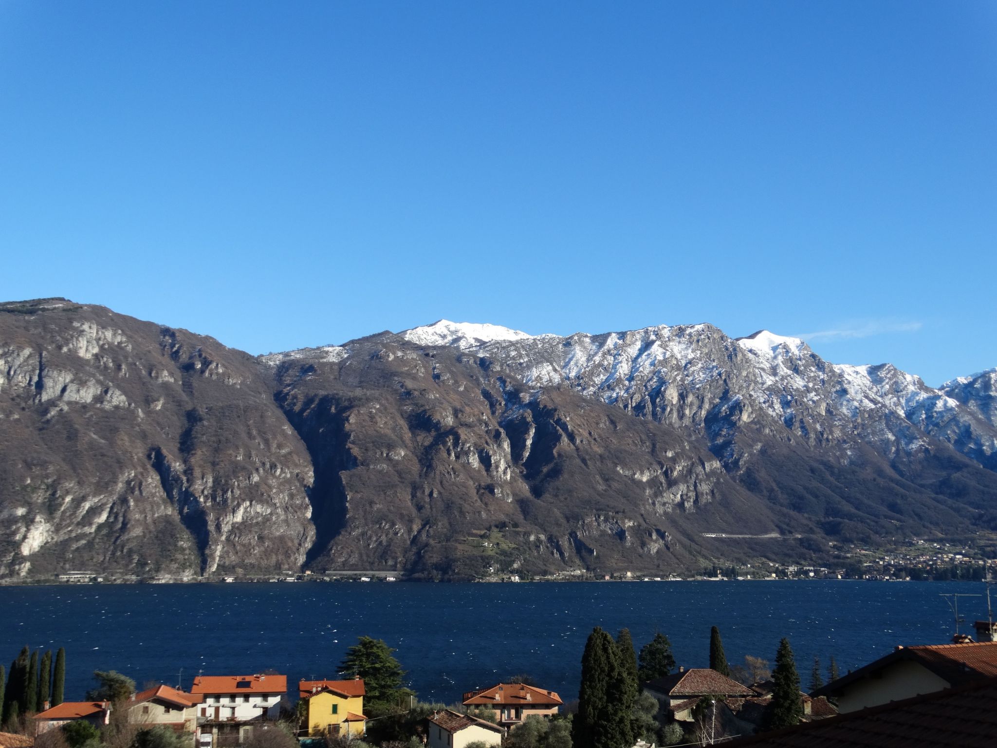 Photo of CasaKatty Zwei-Zimmer-Wohnung mit Balkon mit Seeblick
