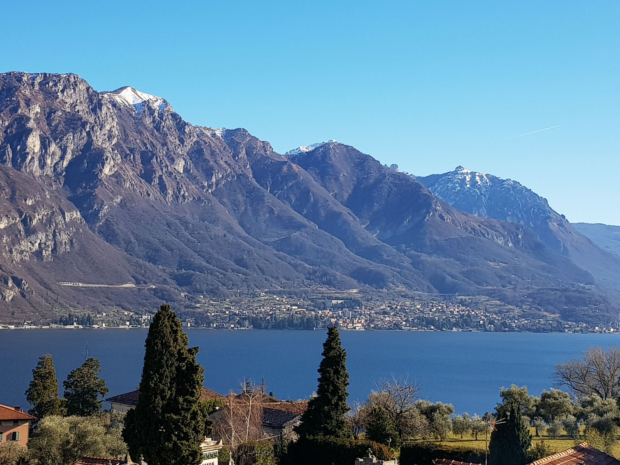 Photo of CasaKatty Zwei-Zimmer-Wohnung mit Balkon mit Seeblick