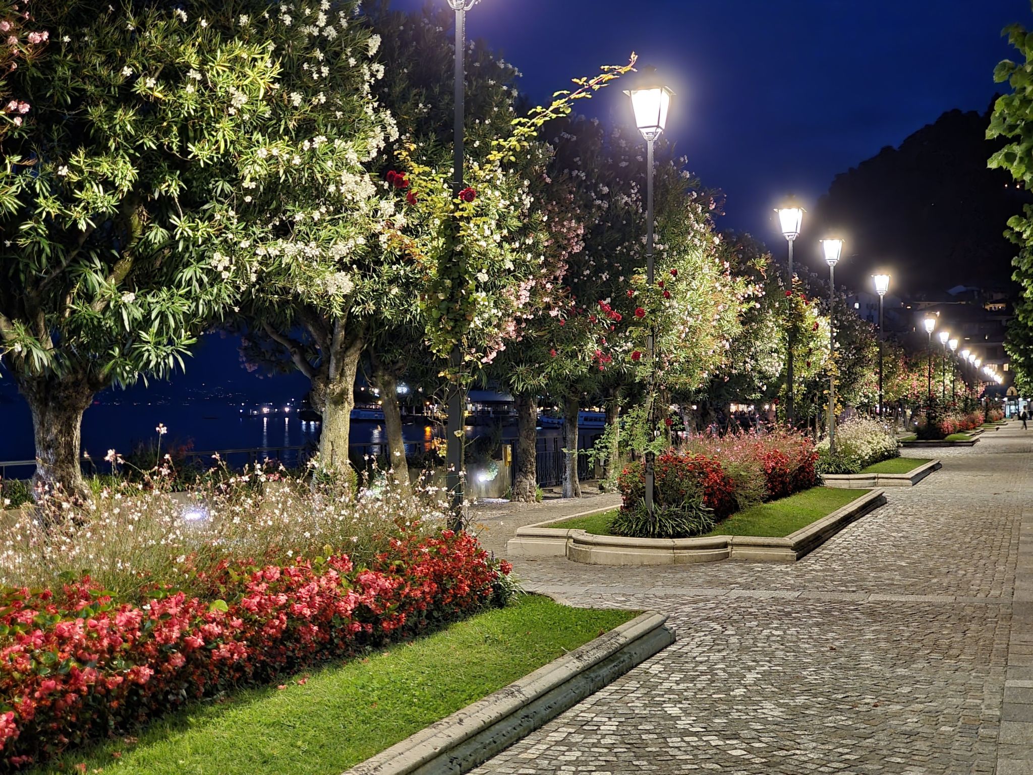 Photo of CasaKatty Zwei-Zimmer-Wohnung mit Balkon mit Seeblick