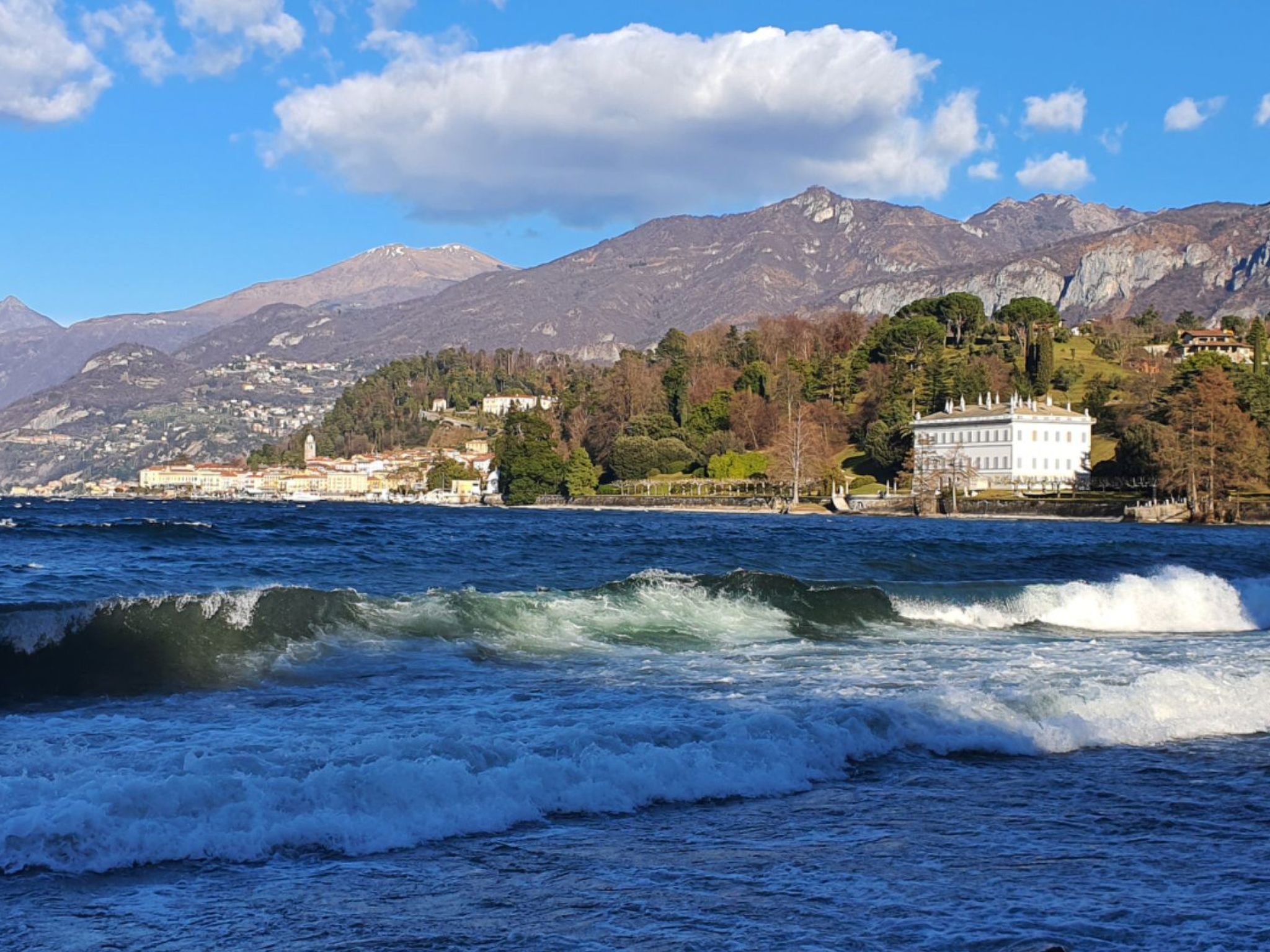Photo of CasaKatty Zwei-Zimmer-Wohnung mit Balkon mit Seeblick