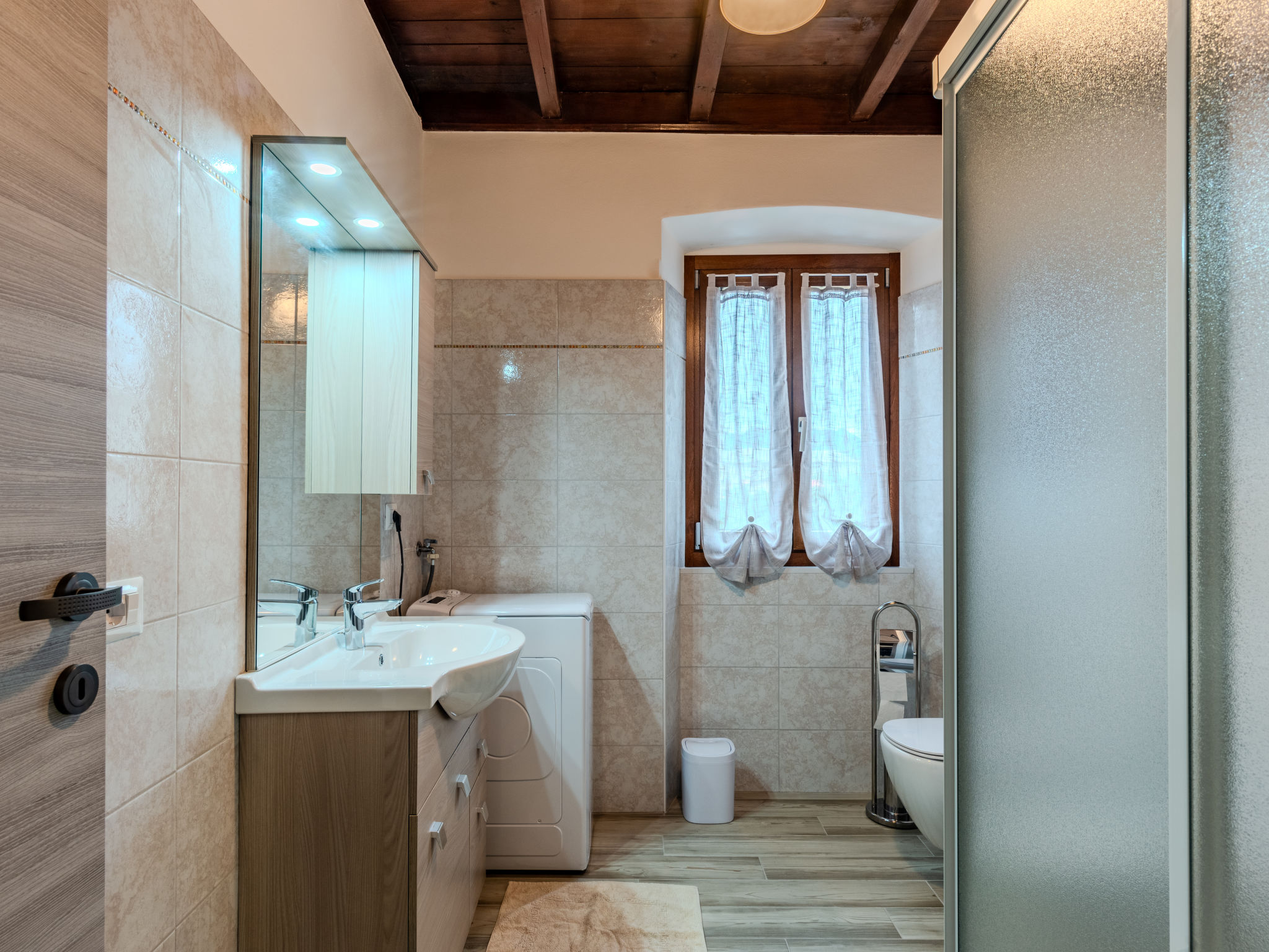Appartement Apartment Vista Paradiso – Salle de bains, photo 20 sur 51