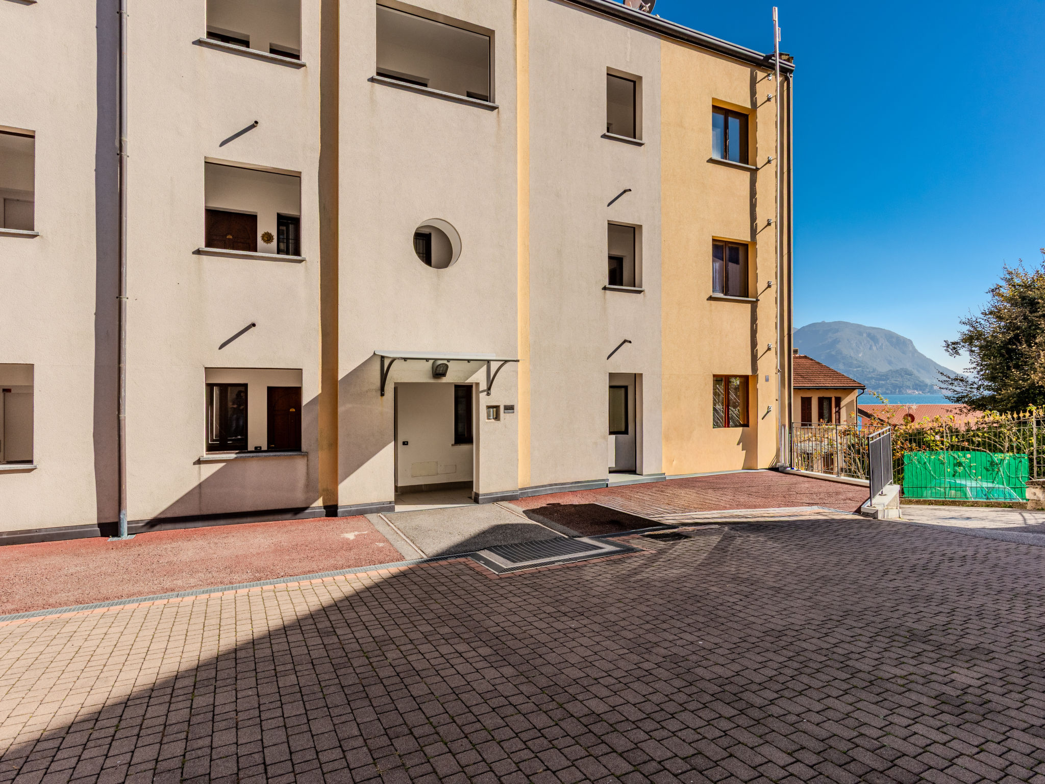 Villaggio Lago di Como-Buiten