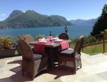 mit Terrasse und tollem See- und Bergblick