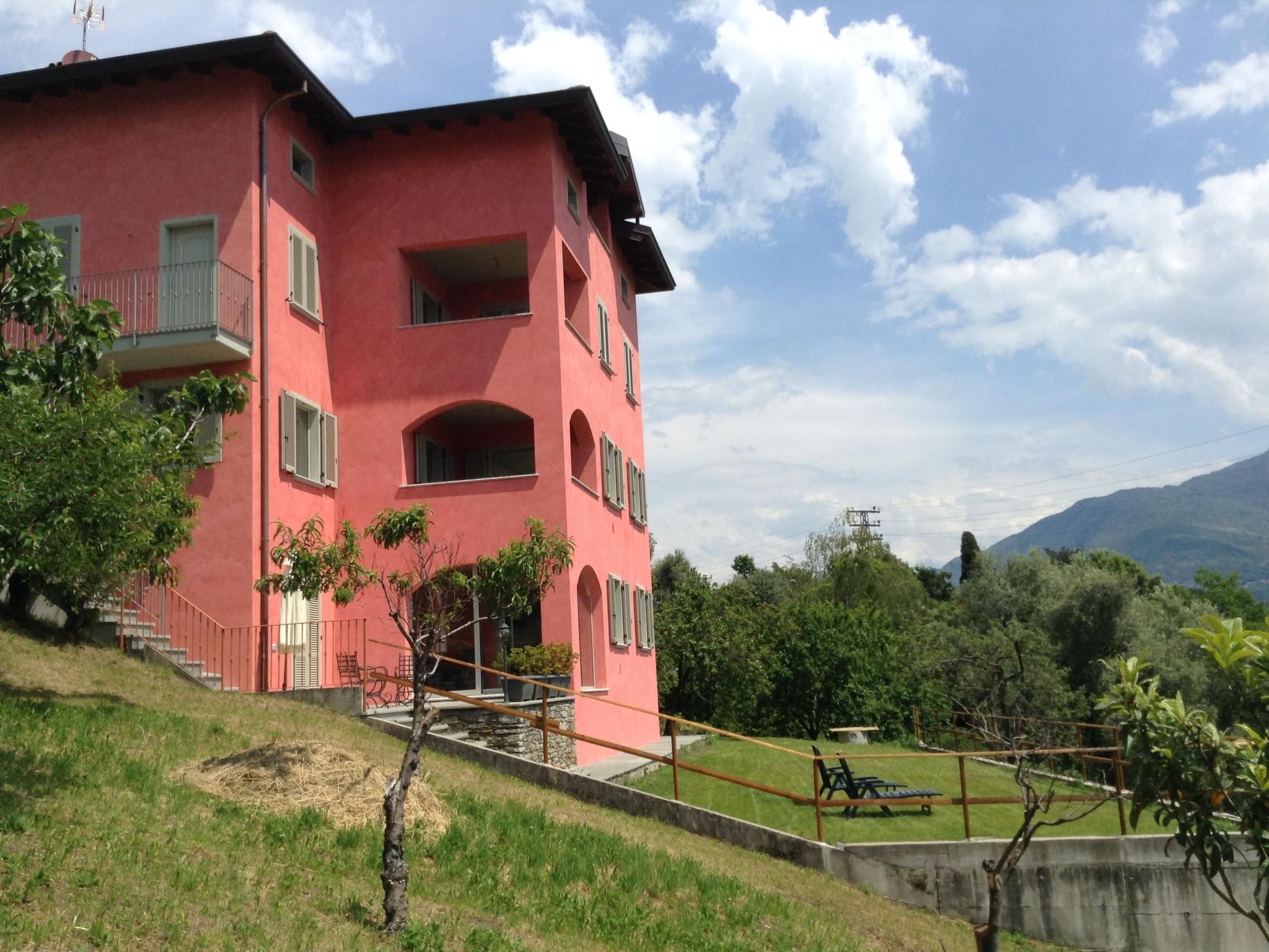 Mit Terrasse und tollem See- und Bergblick-Inside