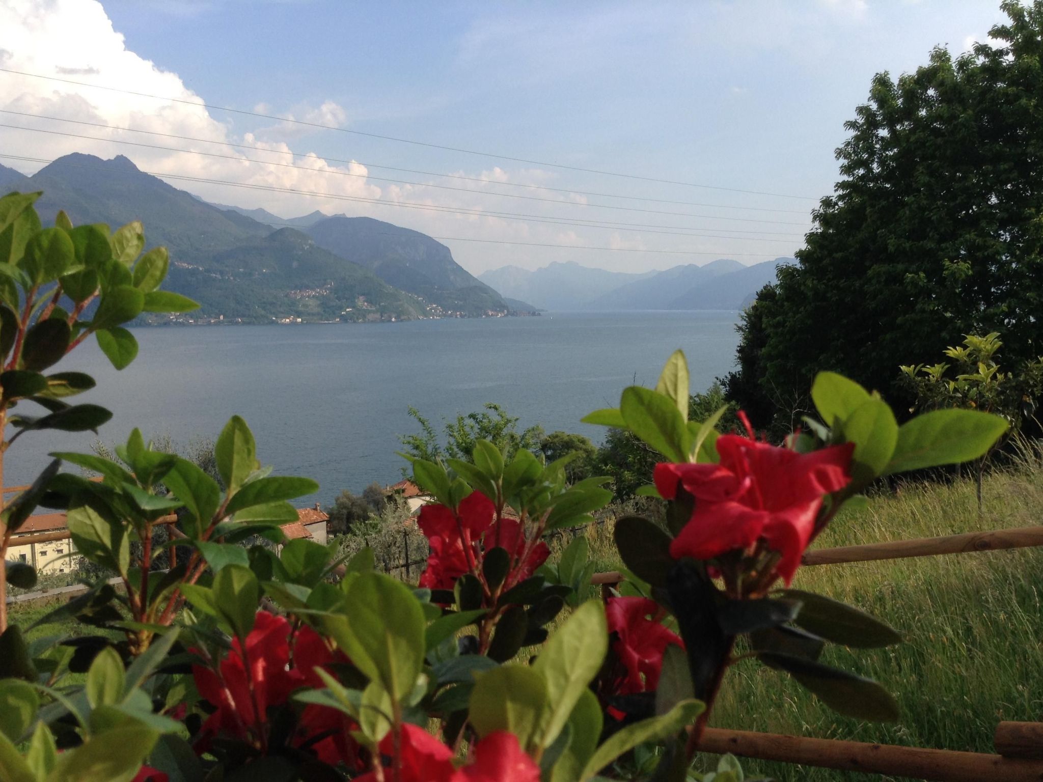 Mit Terrasse und tollem See- und Bergblick-Inside
