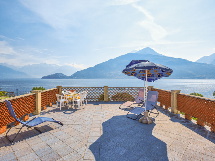 Appartement met open haard en meerzicht in Pianello Lario in Pianello Lario