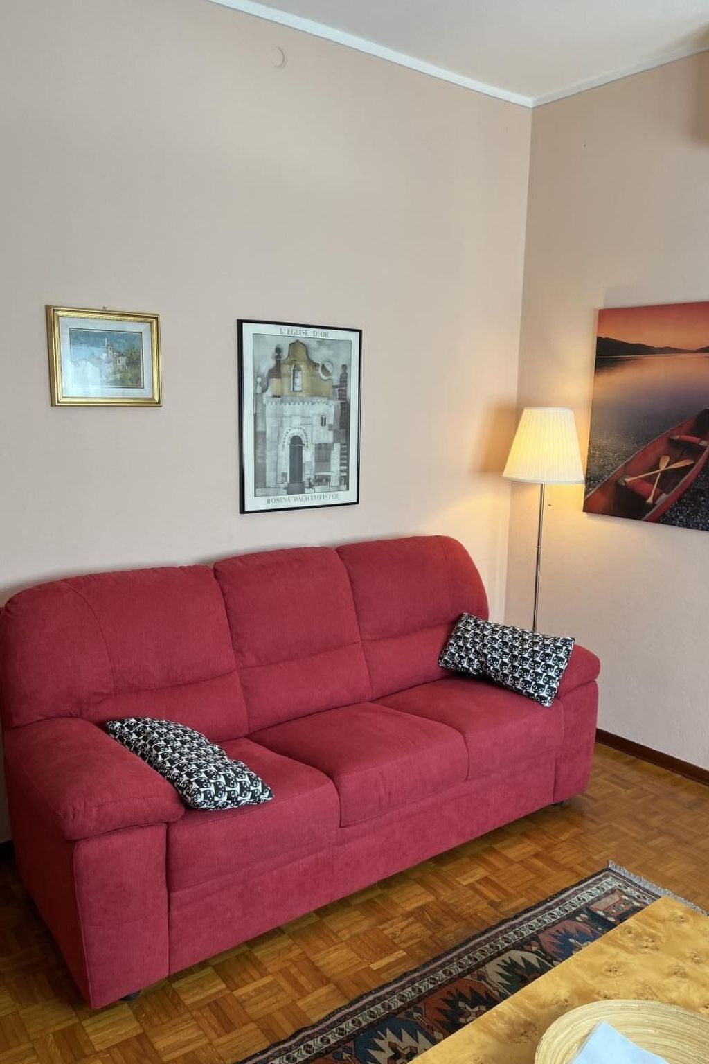 Wohnung Annetta mit Sicht auf See und Berge-Inside