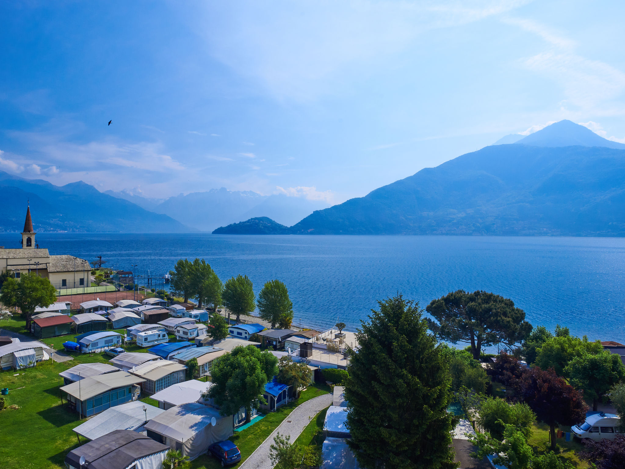 Photo of Wohnung Annetta mit Sicht auf See und Berge 75 m²