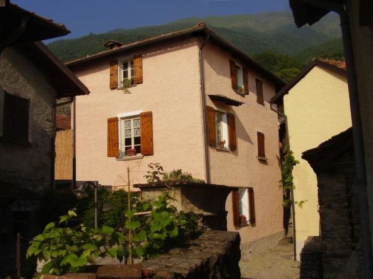 Il Cortile Accommodation in Pianello Lario