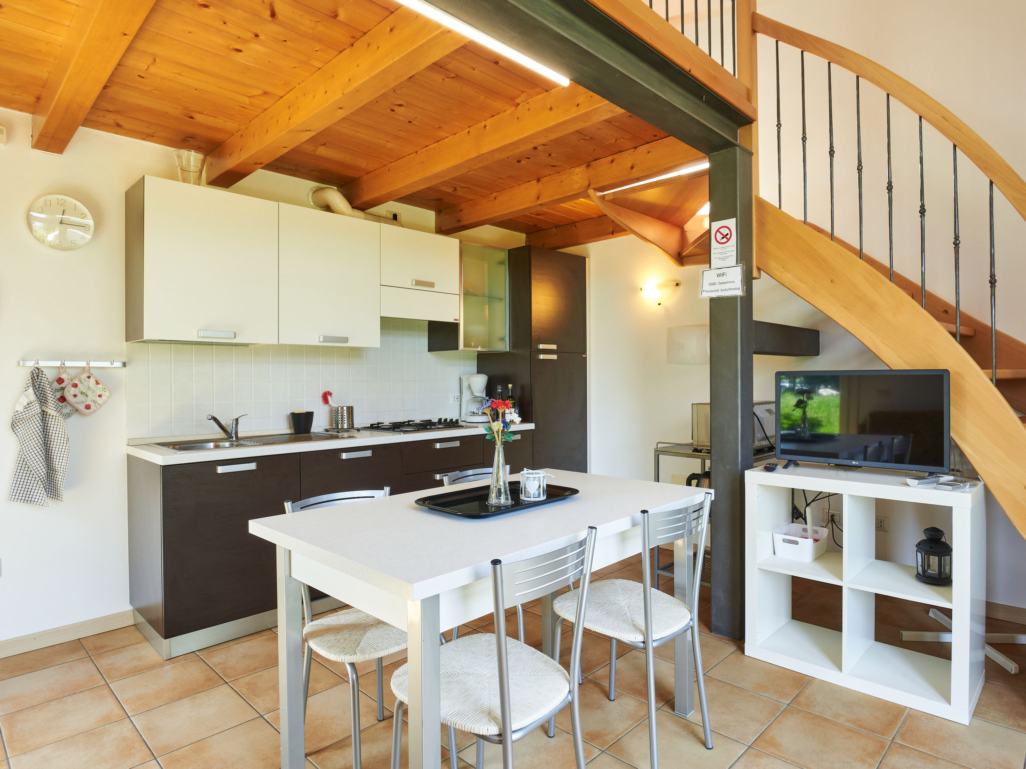 Kitchen / Dining Room