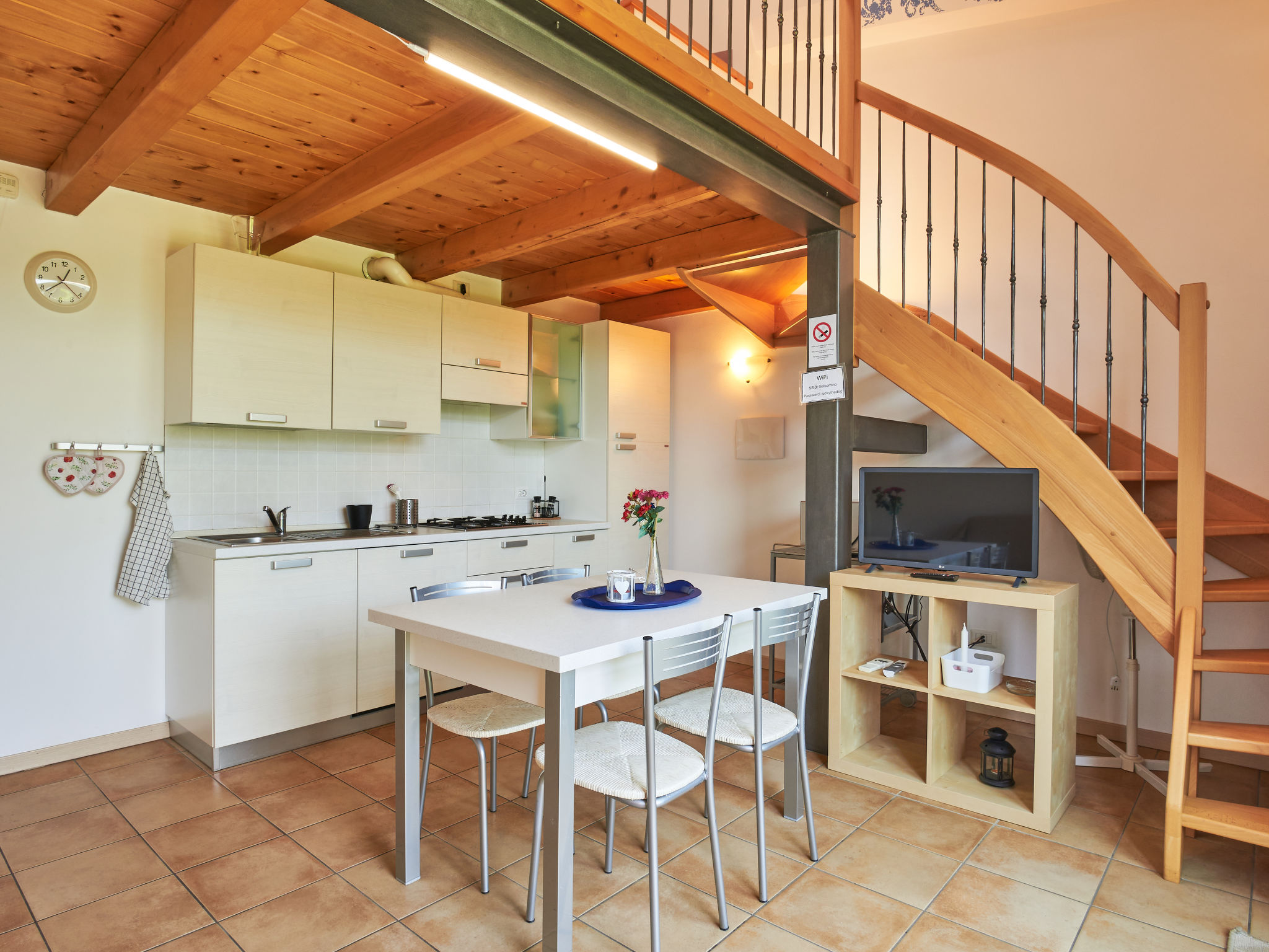 Kitchen / Dining Room