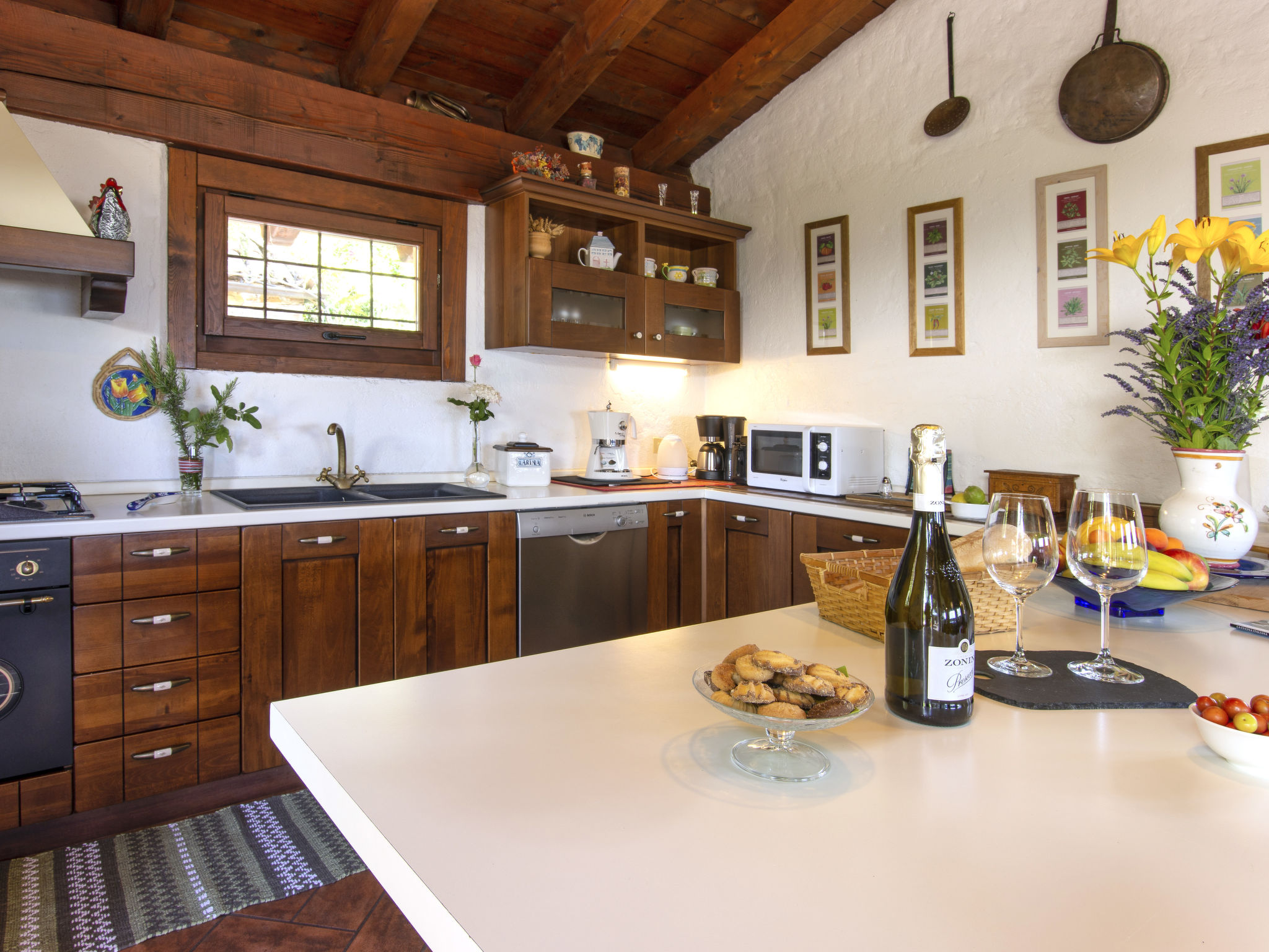 Kitchen / Dining Room
