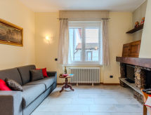Op 450 m van het strand: Modern appartement Irene in Dongo - thumbnail 6