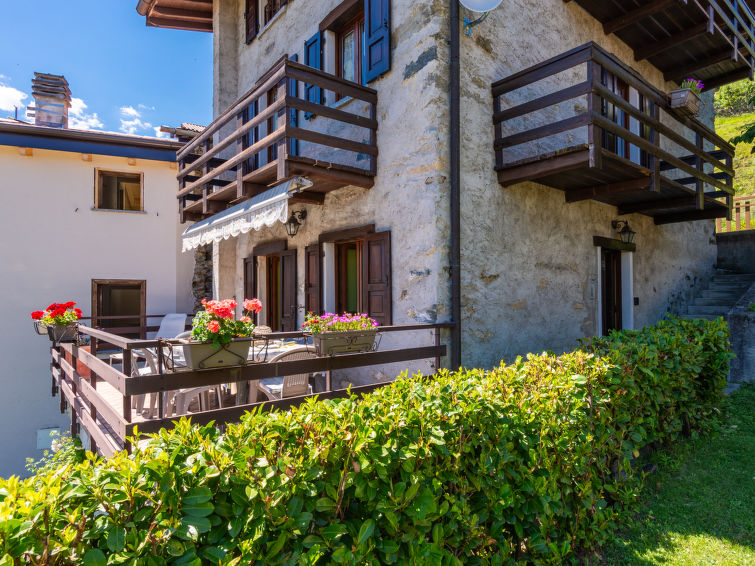 Search and Stay destination Stazzona, Lombardia - Italy from AU$ 428. Glicine