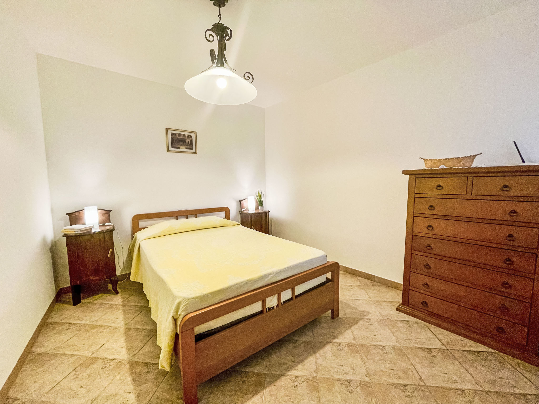 Castello-Inside