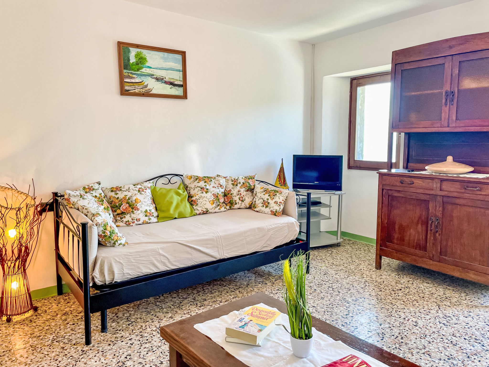 Castello-Inside