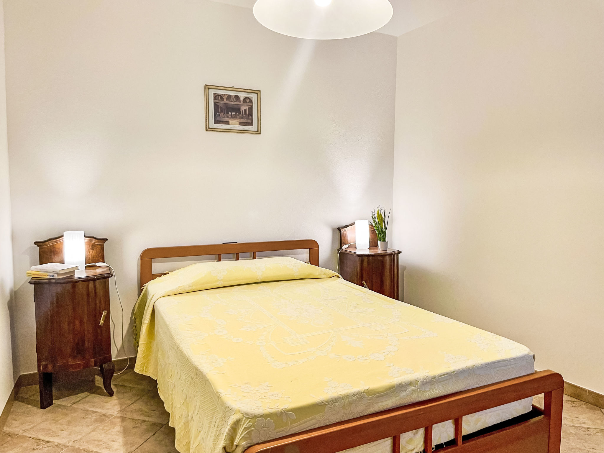 Castello-Inside