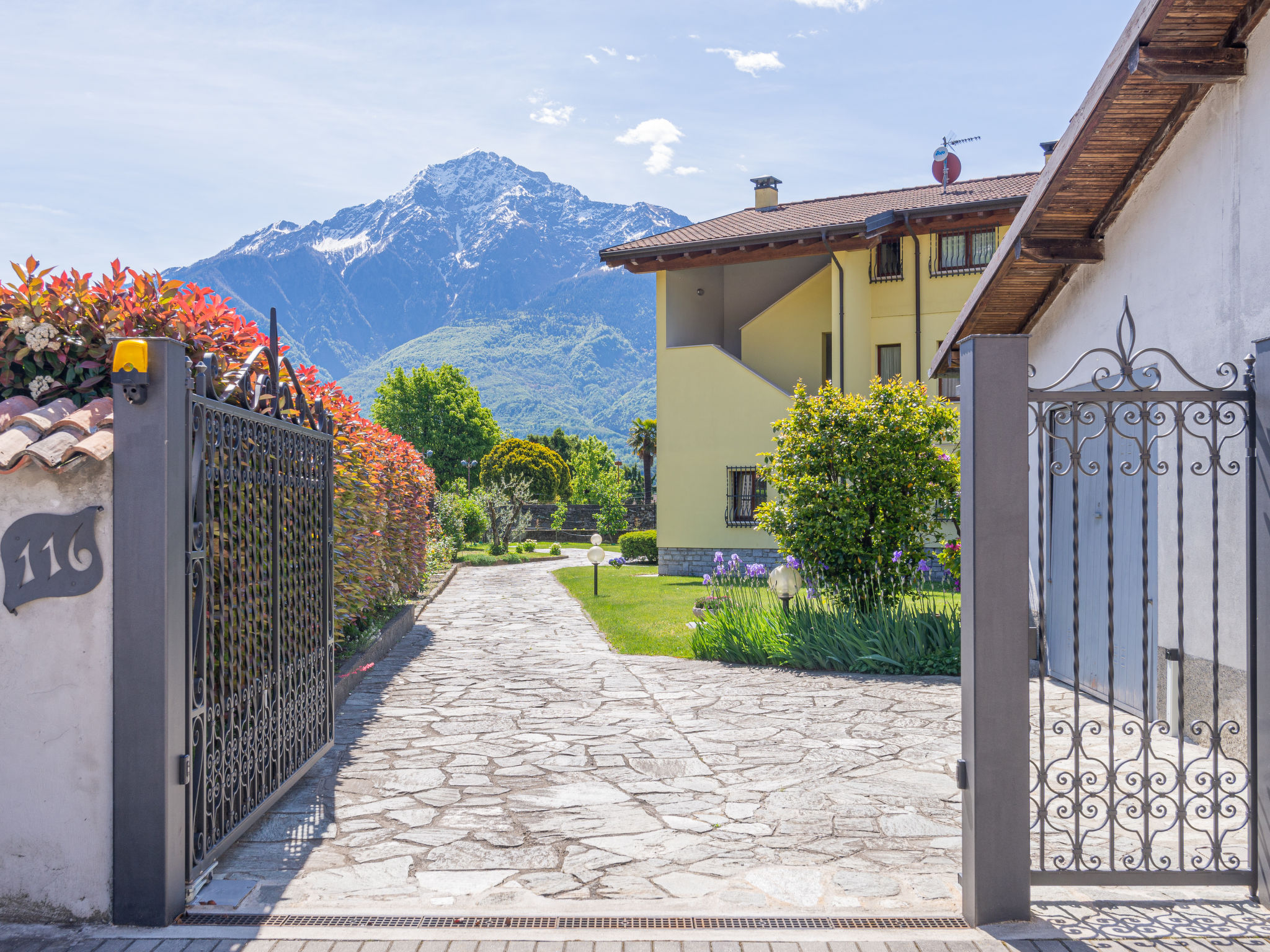 Giuse (DMA206) Apartment in Domaso