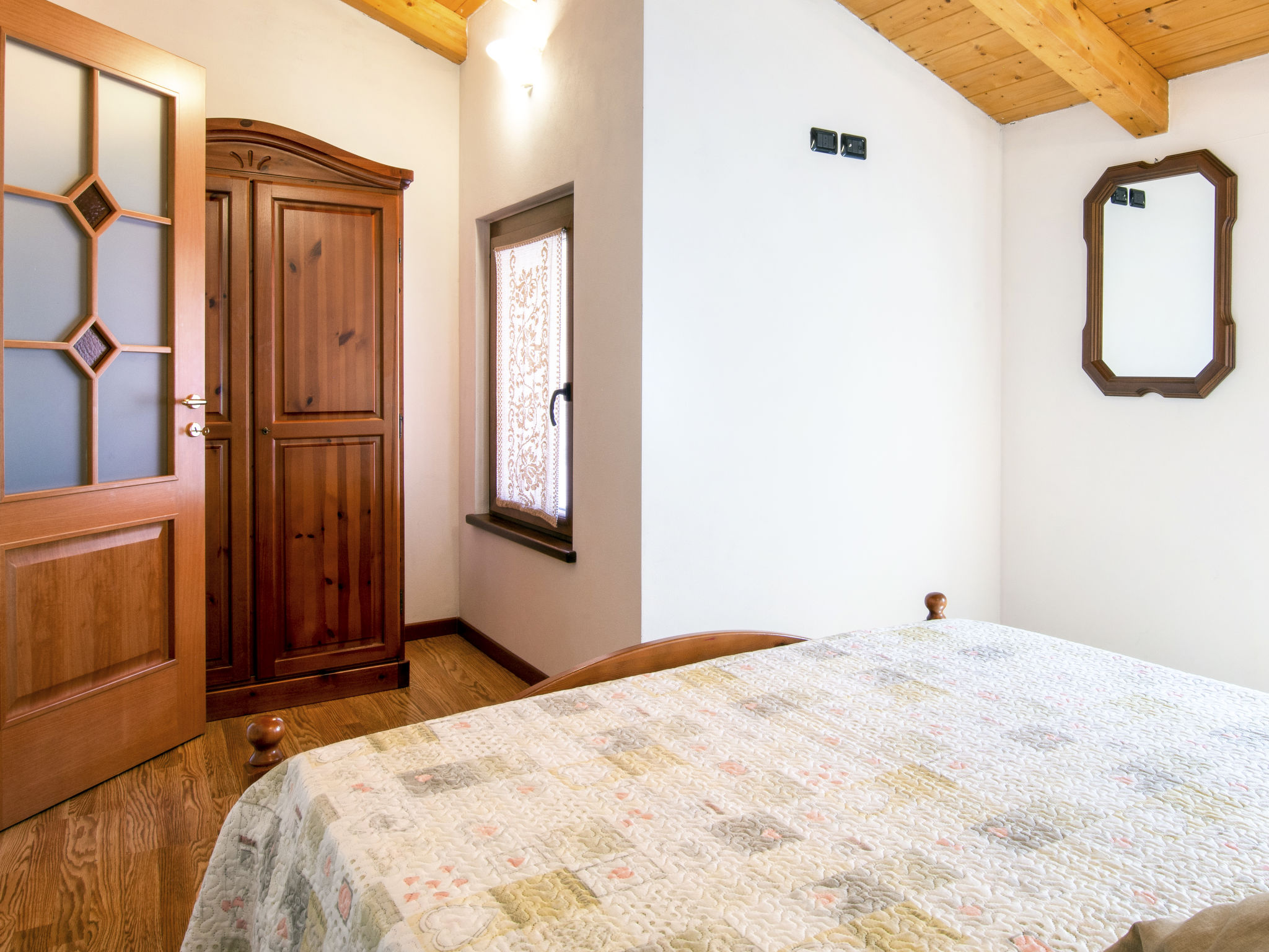 Photo of Laura (DMA320)