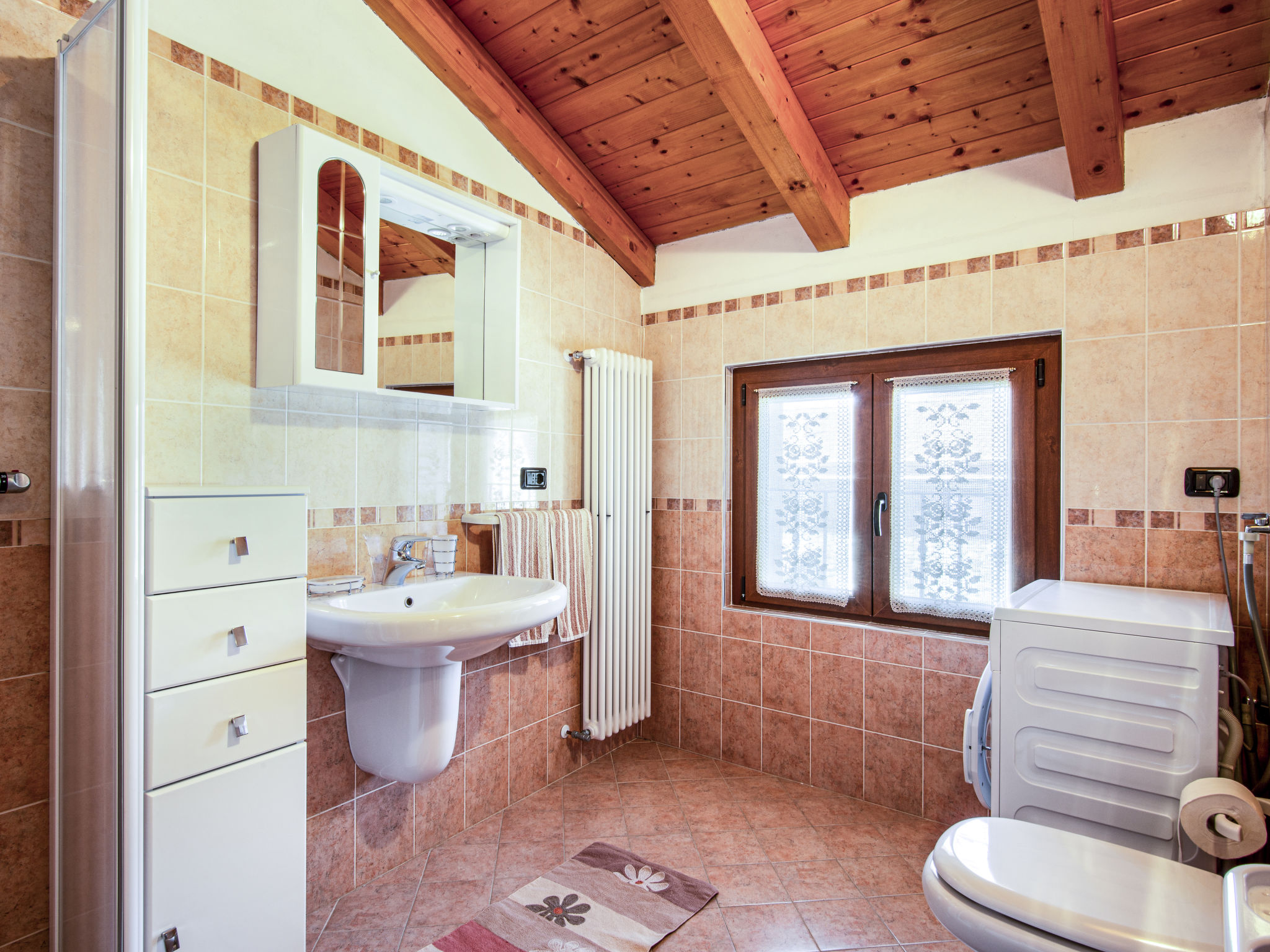 Photo of Laura (DMA320)