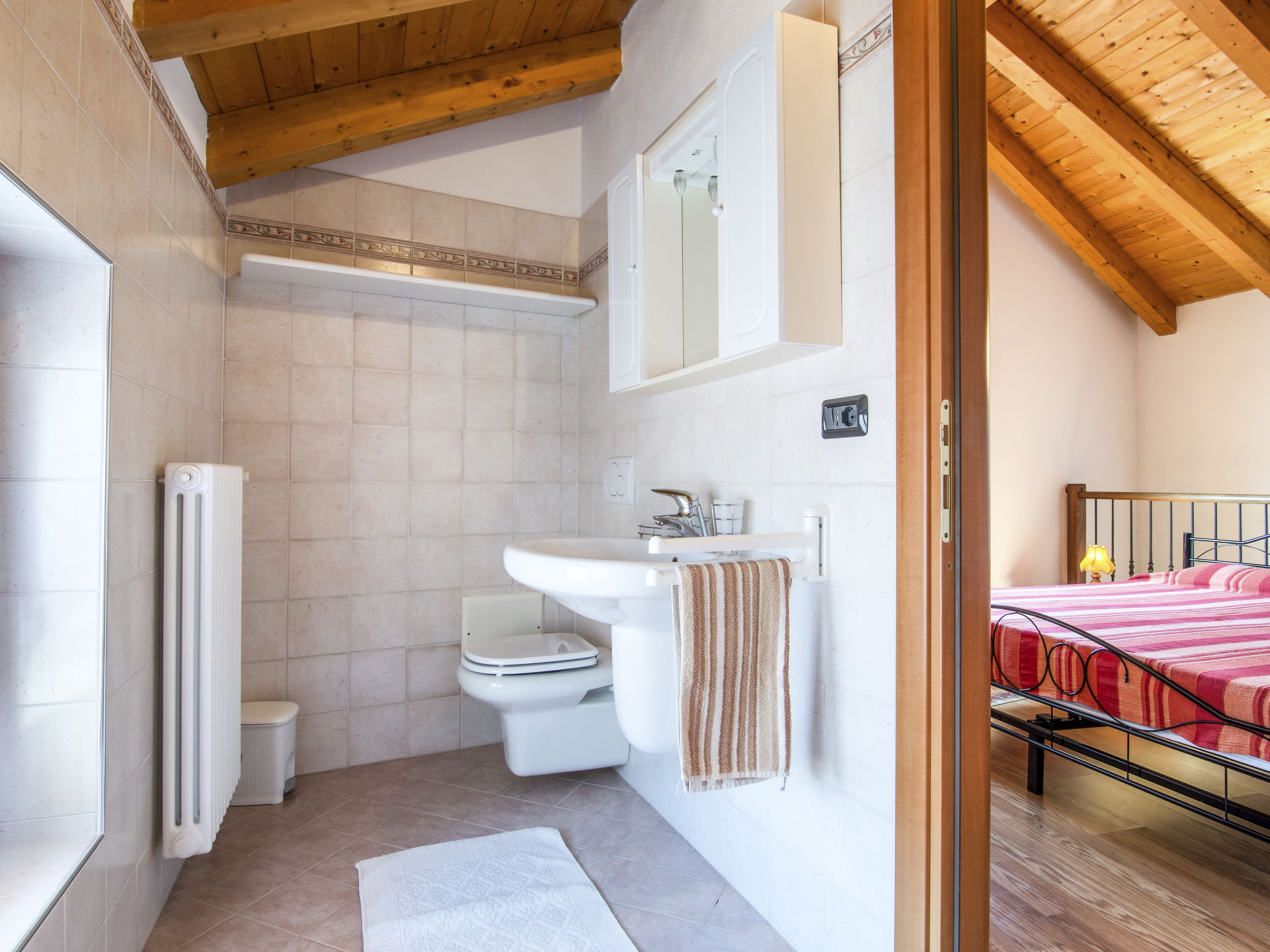 Photo of Laura (DMA320)