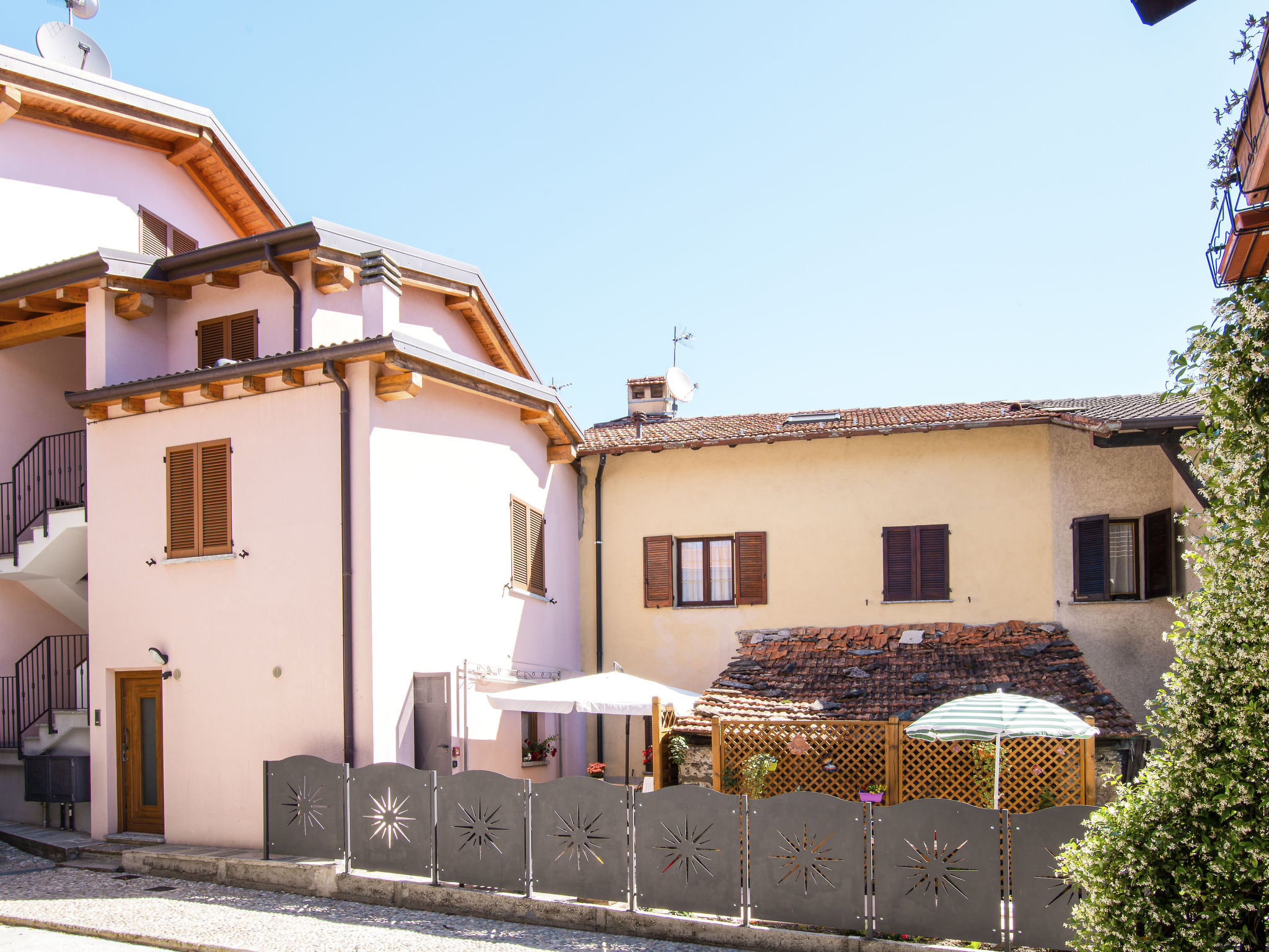 Laura Accommodation in Domaso