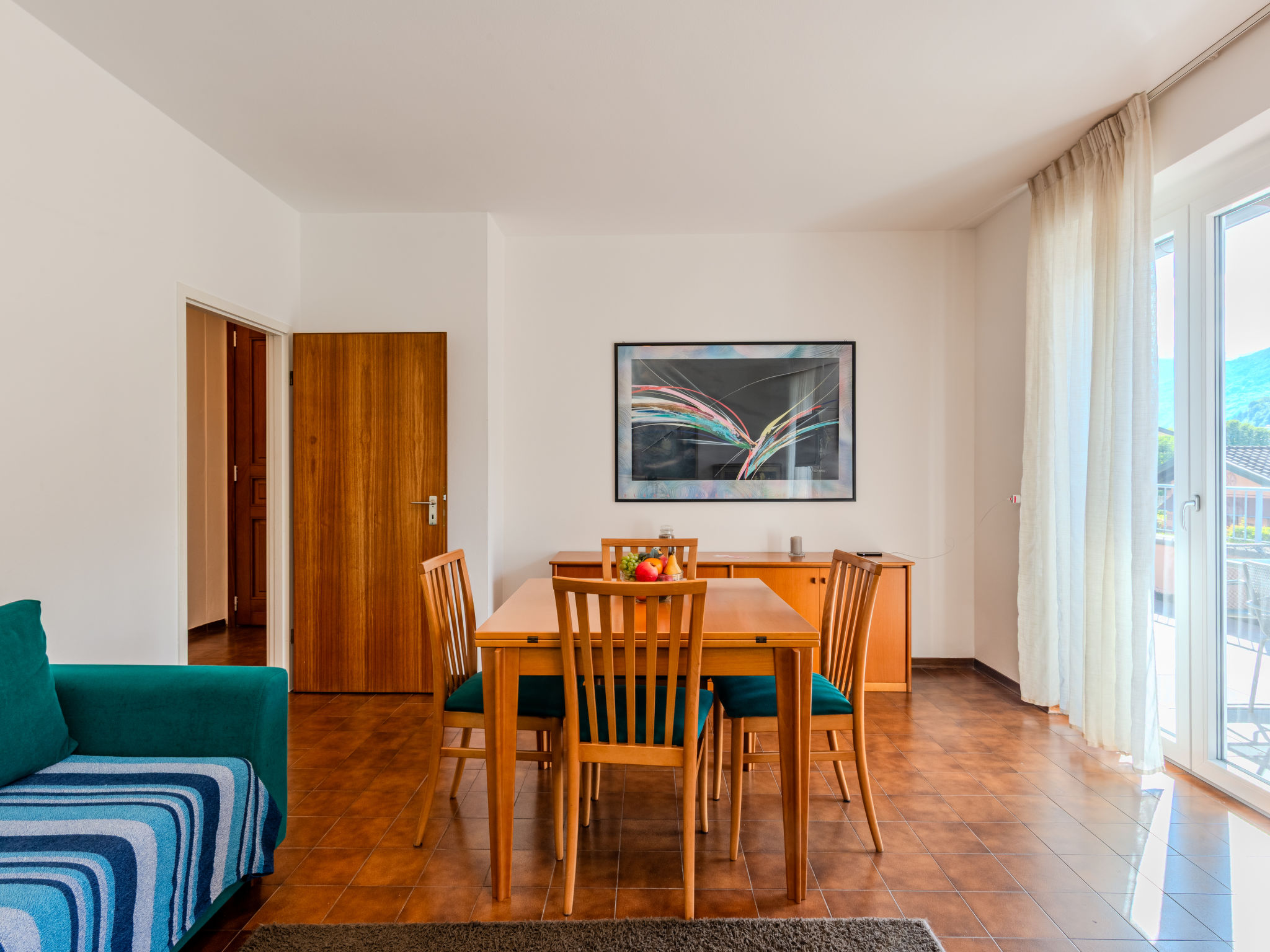 Domaso central apartment-Dedans