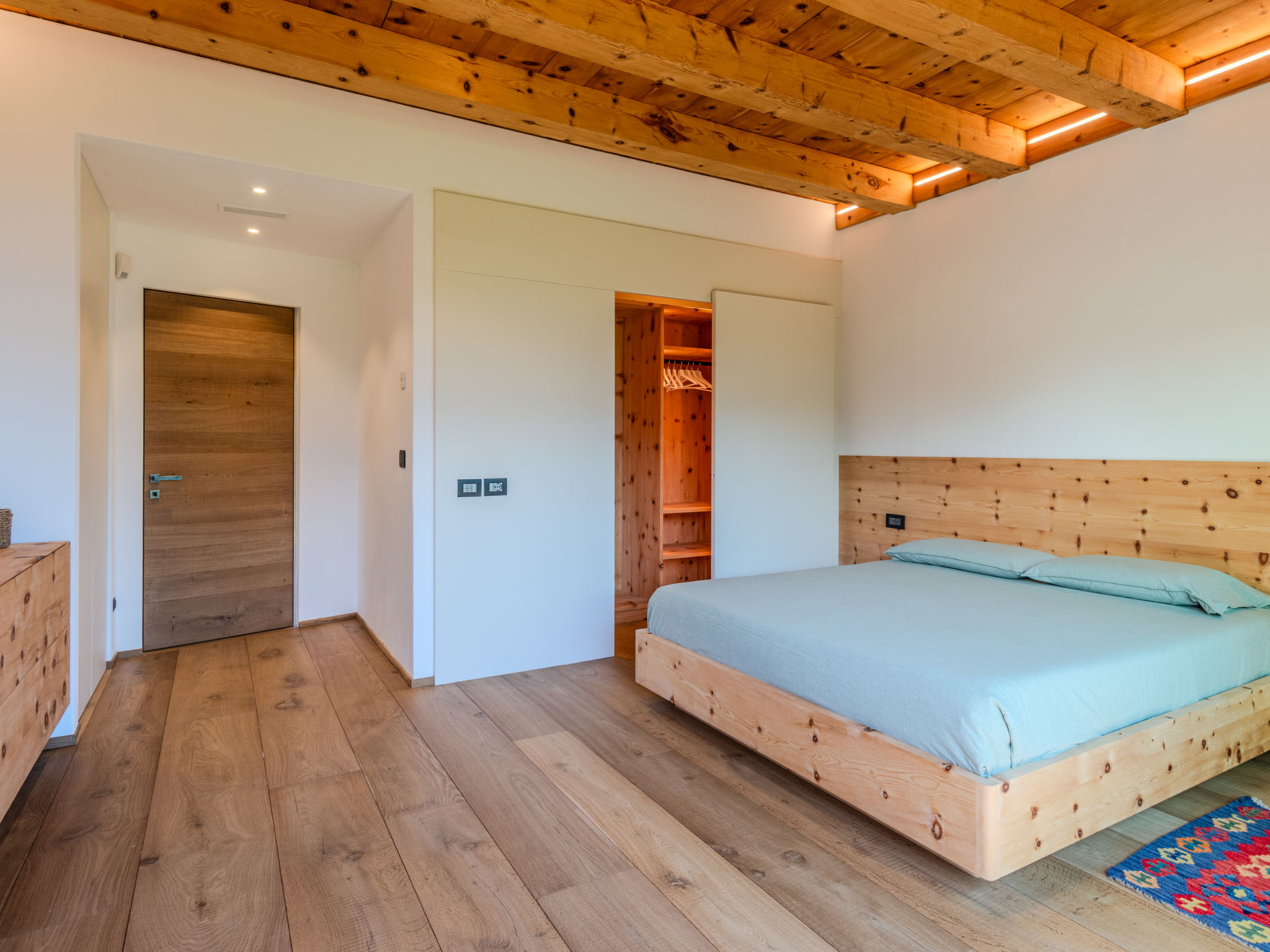 Woodhouse Domaso-Inside