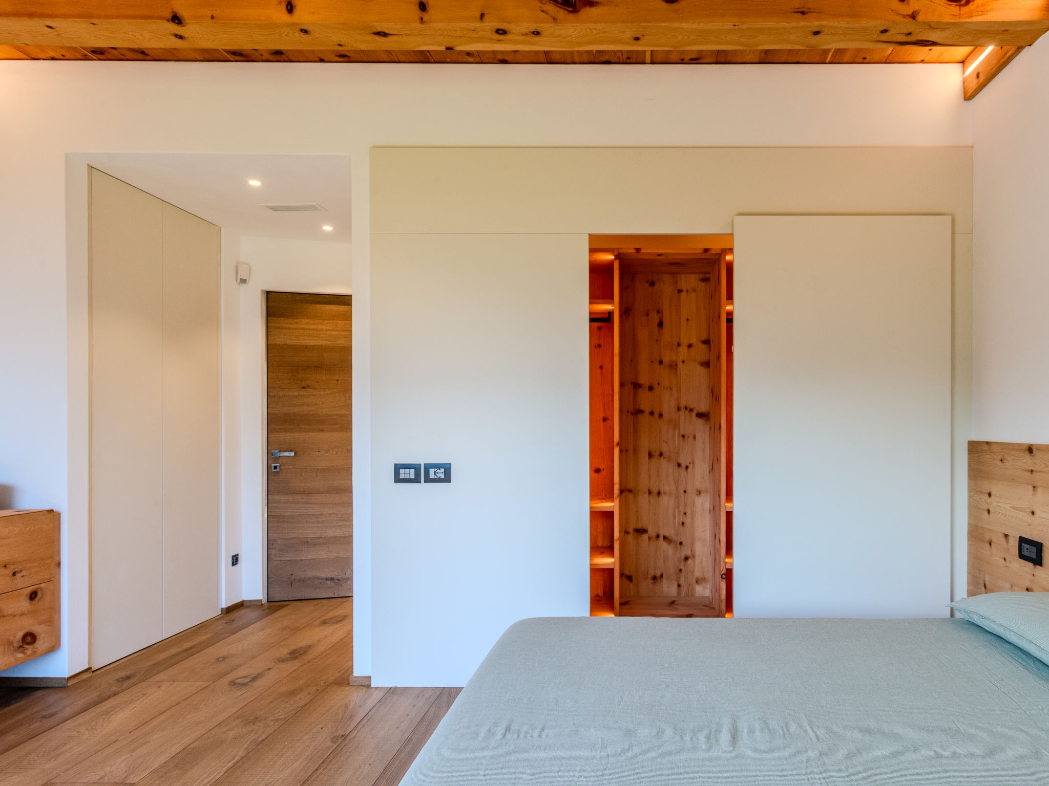 Woodhouse Domaso-Inside