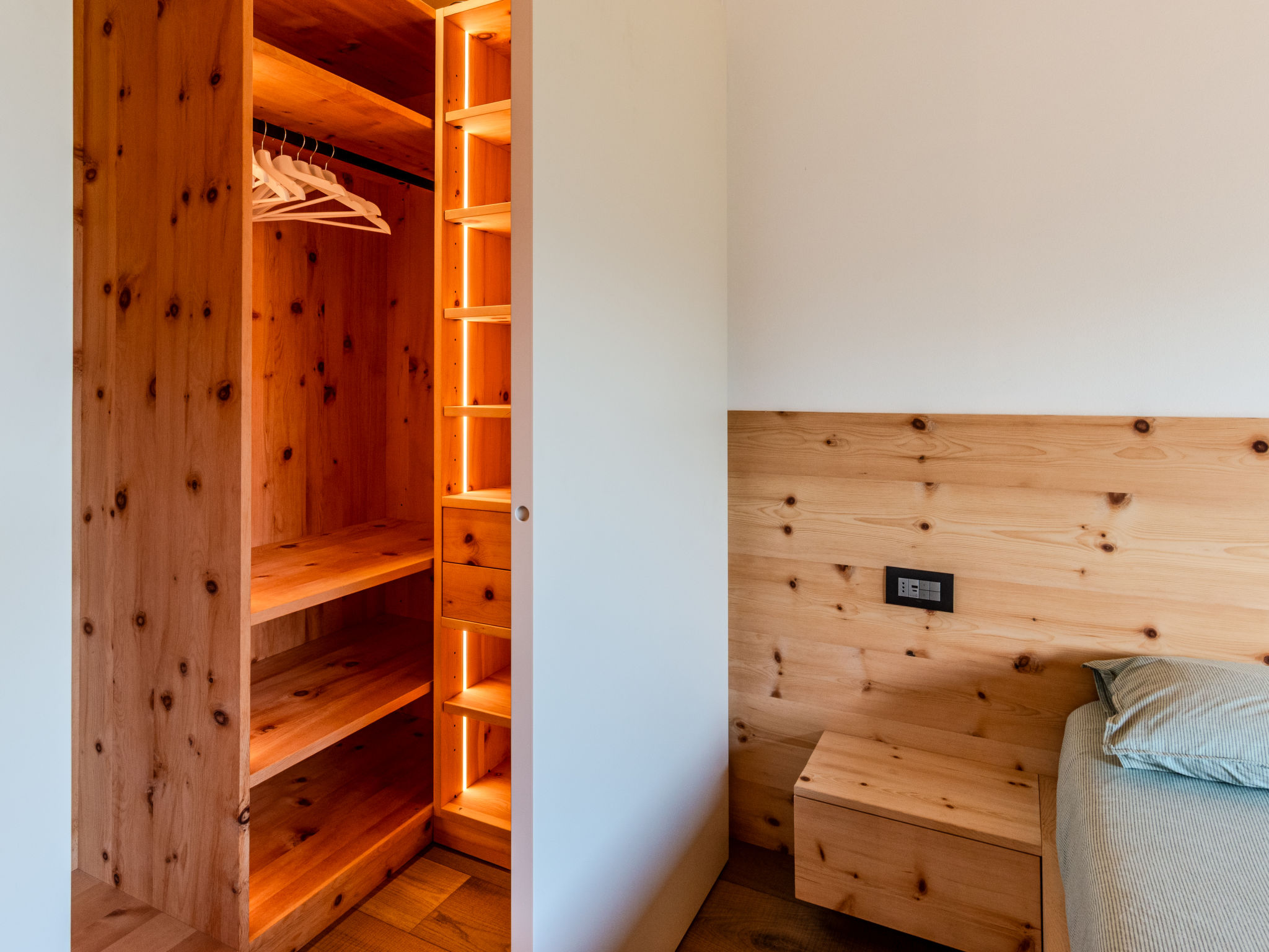 Woodhouse Domaso-Inside