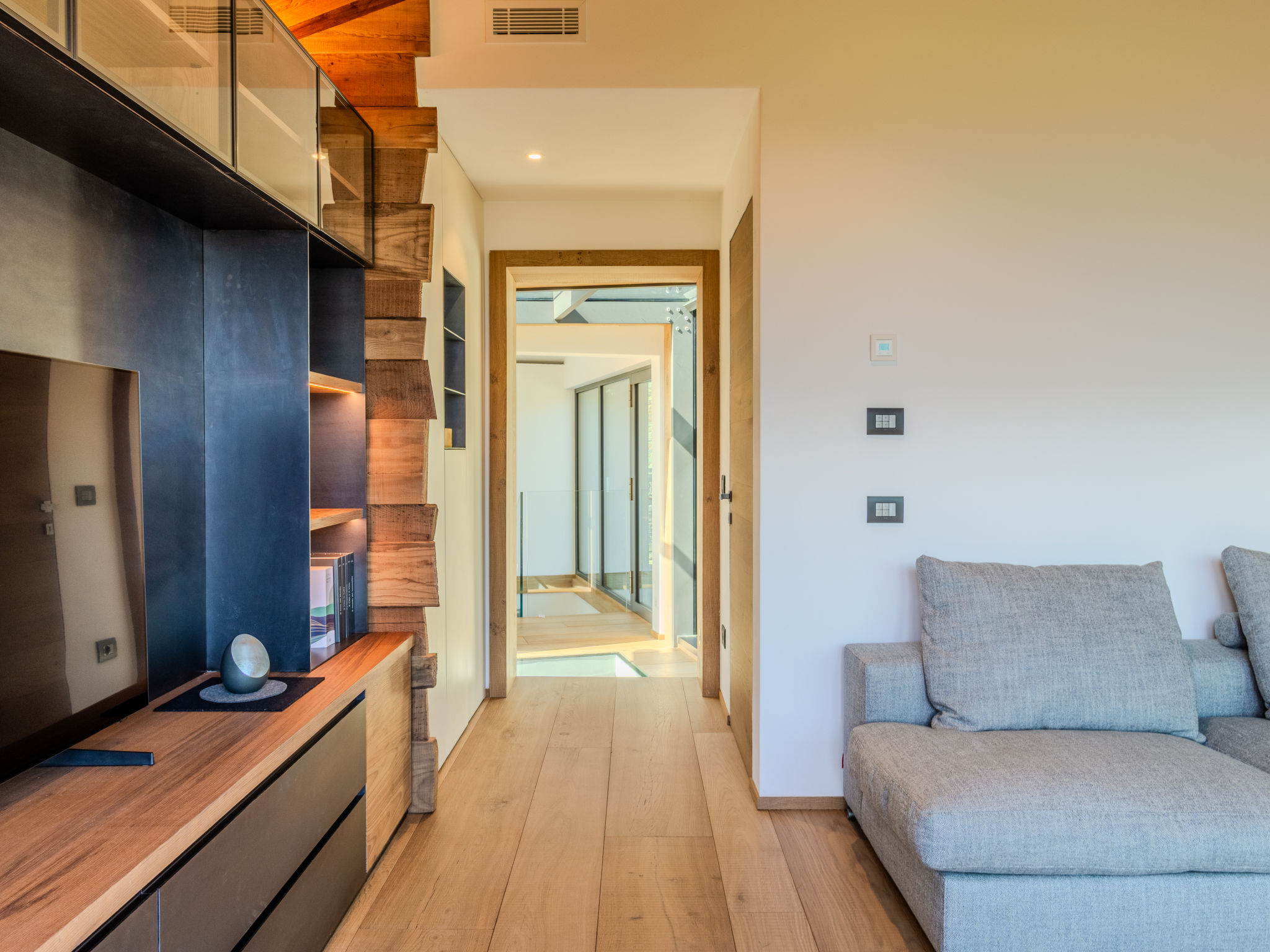 Woodhouse Domaso-Inside