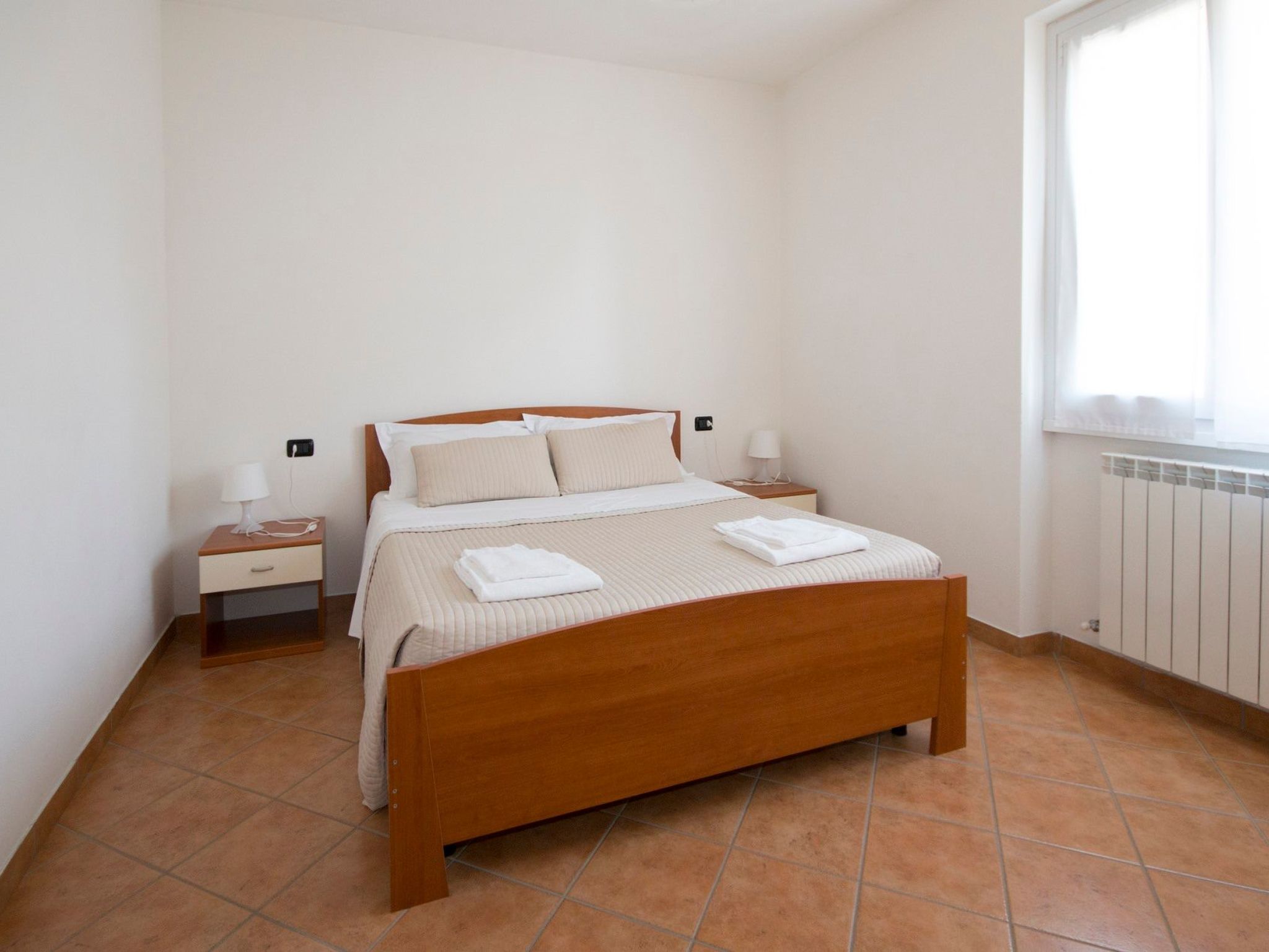 Angenehme Wohnung mit Garten und Pool-Binnen