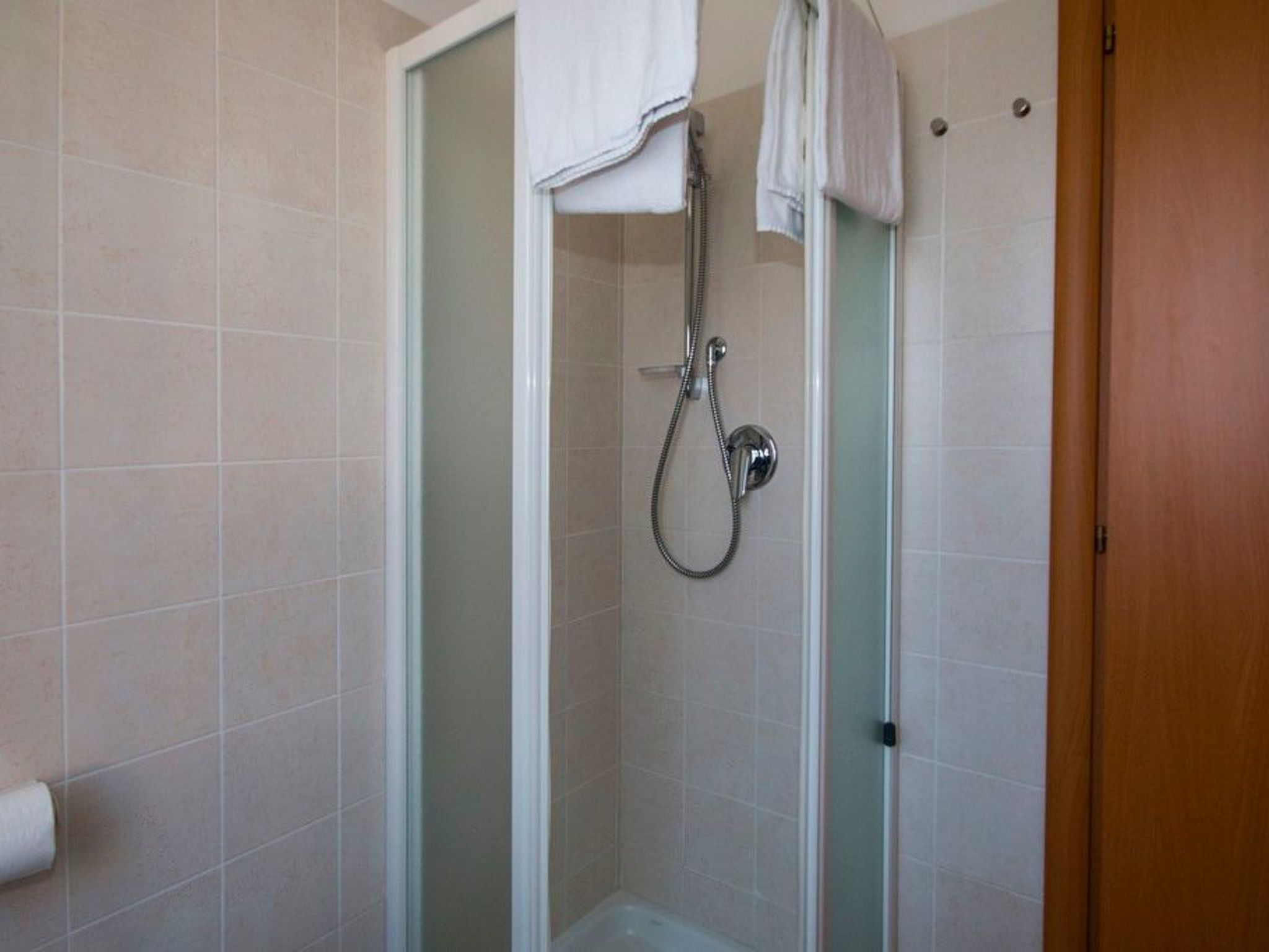 Angenehme Wohnung mit Garten und Pool-Binnen