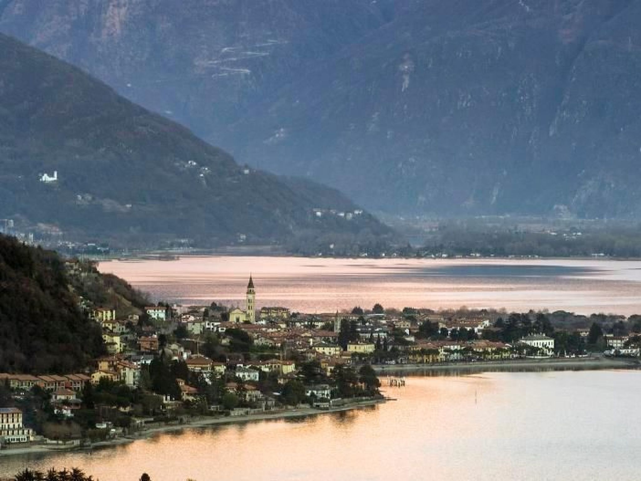 Wohnung in Domaso mit privatem Parkplatz-Dedans