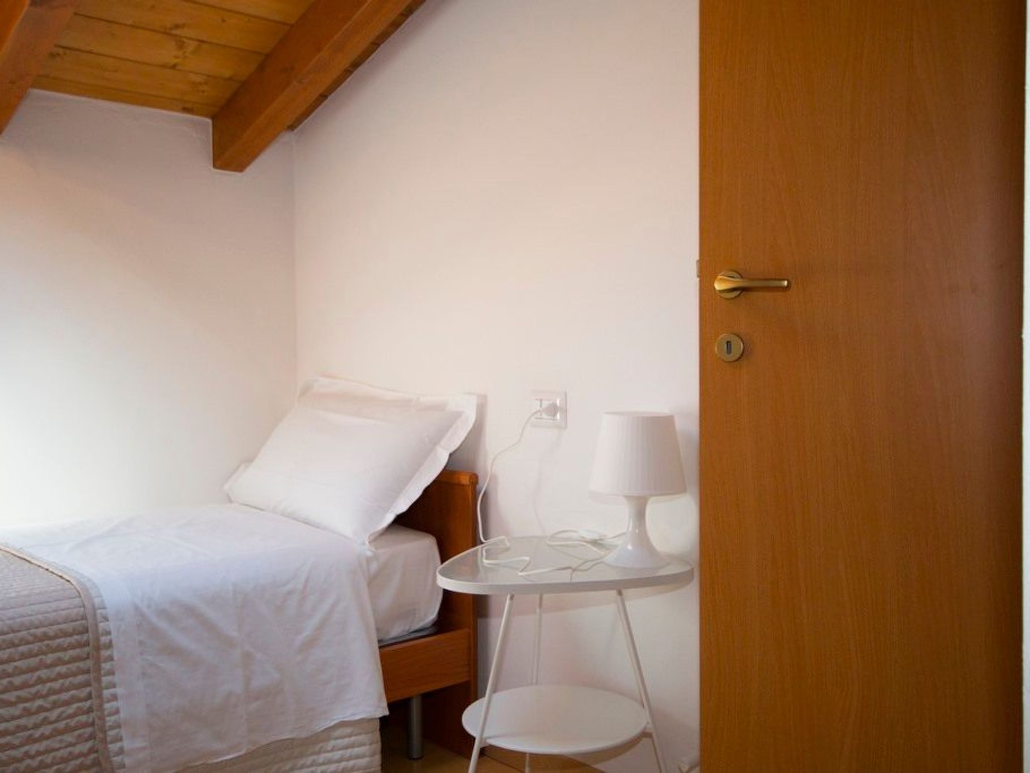 Photo of Dachgeschosswohnung am See für 6 Personen