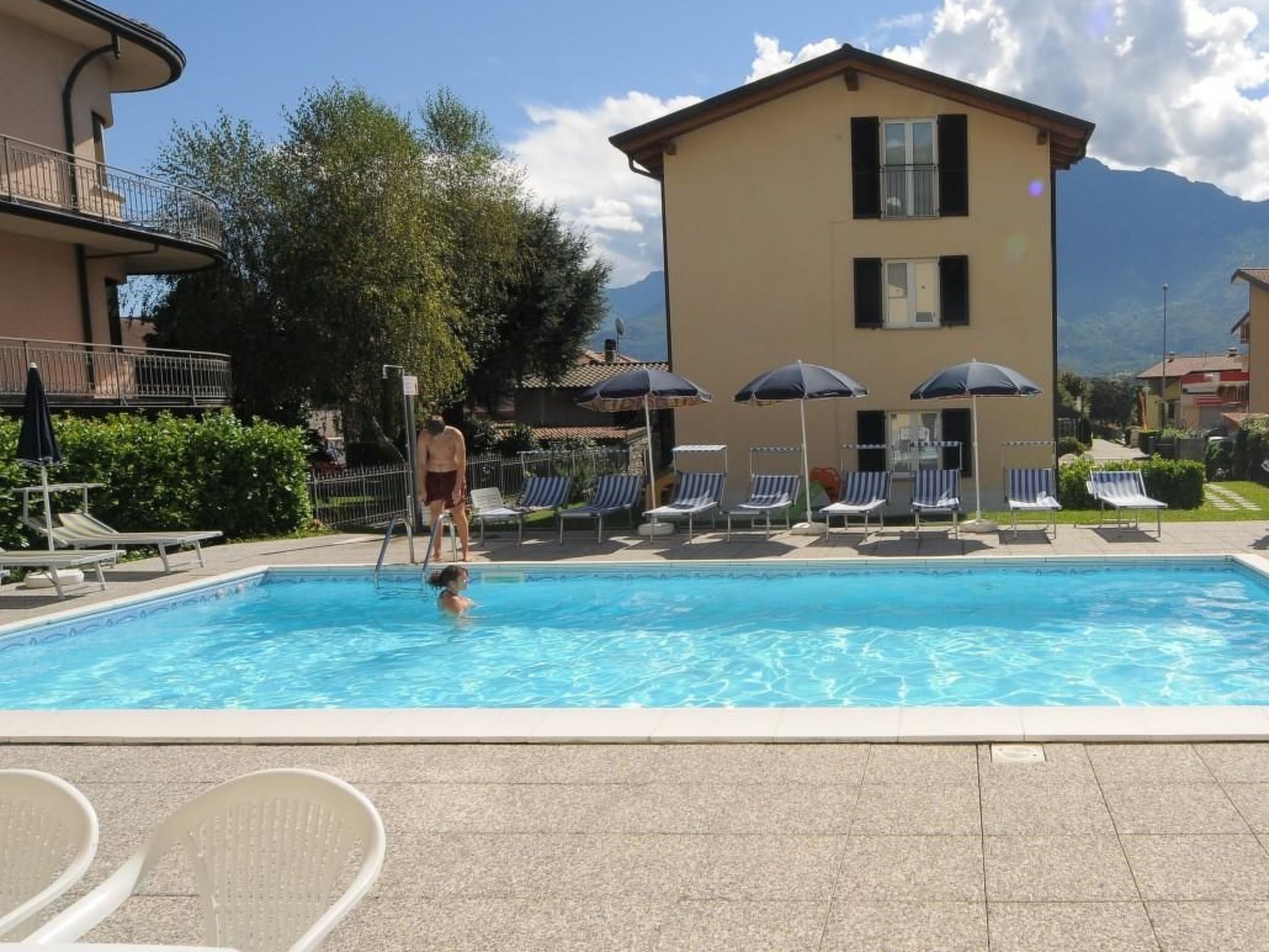 Photo of Dachgeschosswohnung am See für 6 Personen