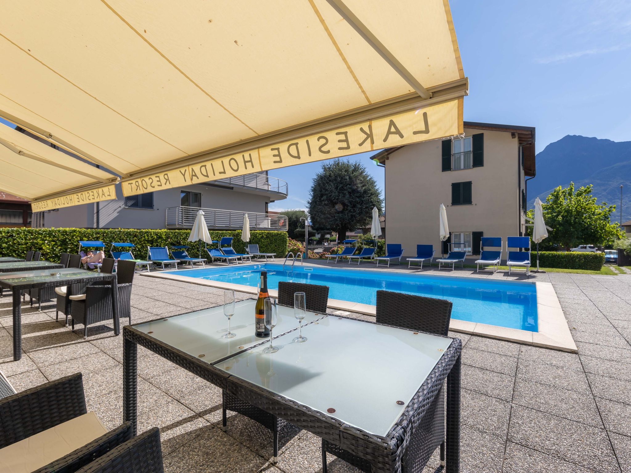 Zwei-Zimmer-Wohnung mit Parkplatz in der Nähe des Strandes Apartment in Domaso